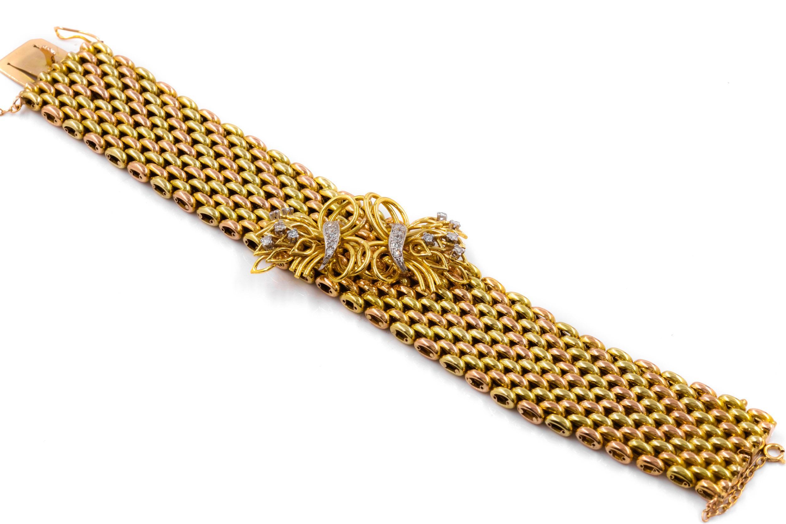 Substantial Retro 18-Karat Flexible Link Bracelet with 22 Diamonds For Sale 1