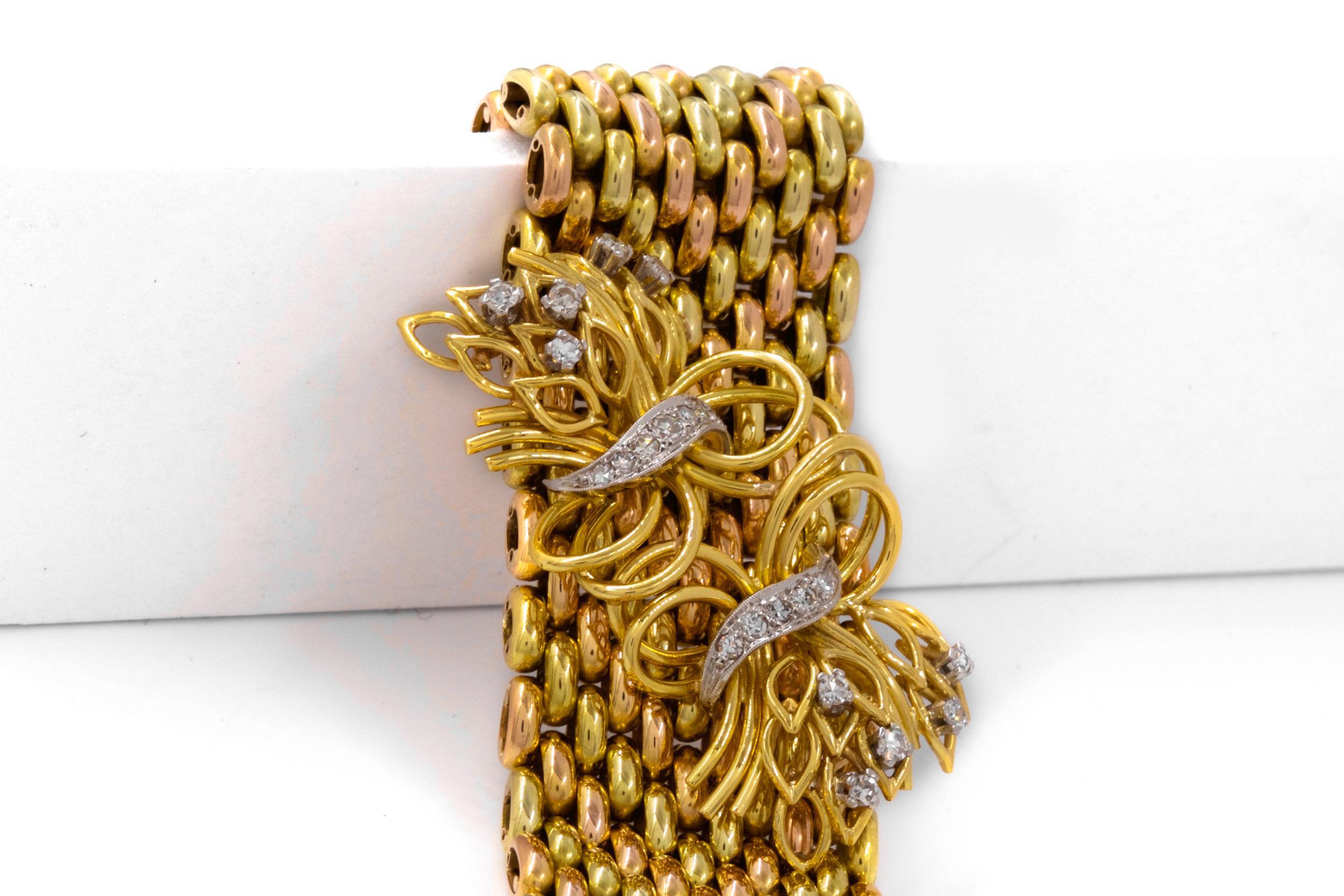 Substantial Retro 18-Karat Flexible Link Bracelet with 22 Diamonds For Sale 2