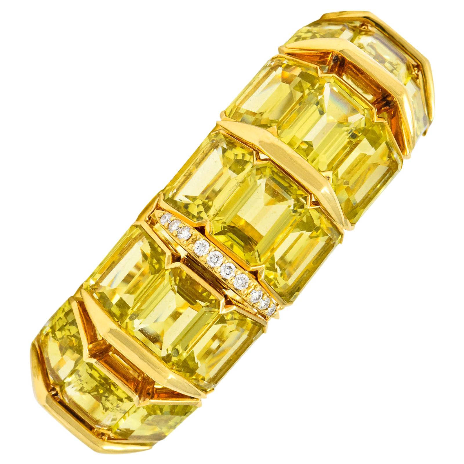 Substantial Vintage Lemon Quartz Diamond 18 Karat Gold Link Bracelet