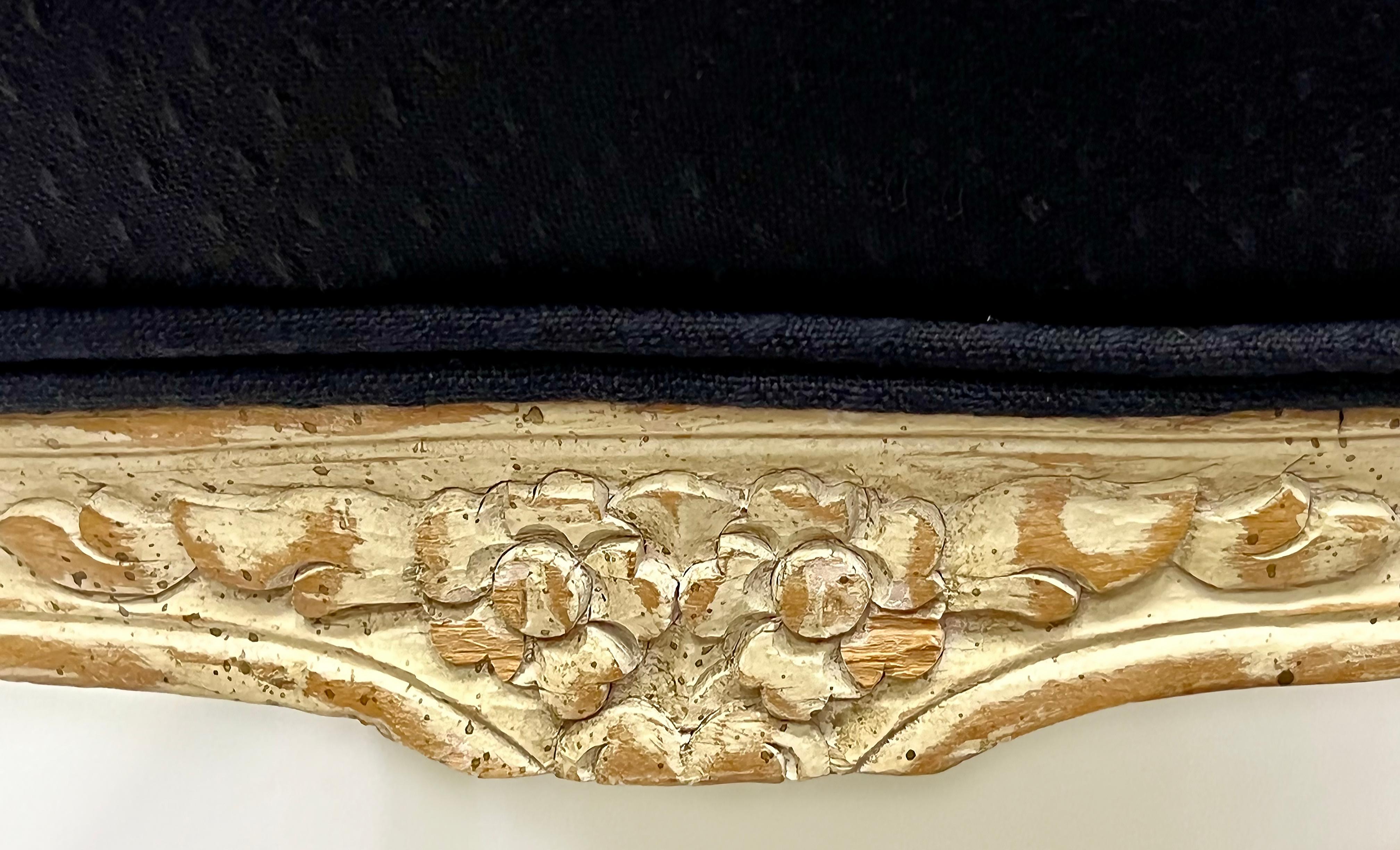 Substantielle Paire de Chaises Fauteuil Vintage Style Louis XV, Grande échelle en vente 7