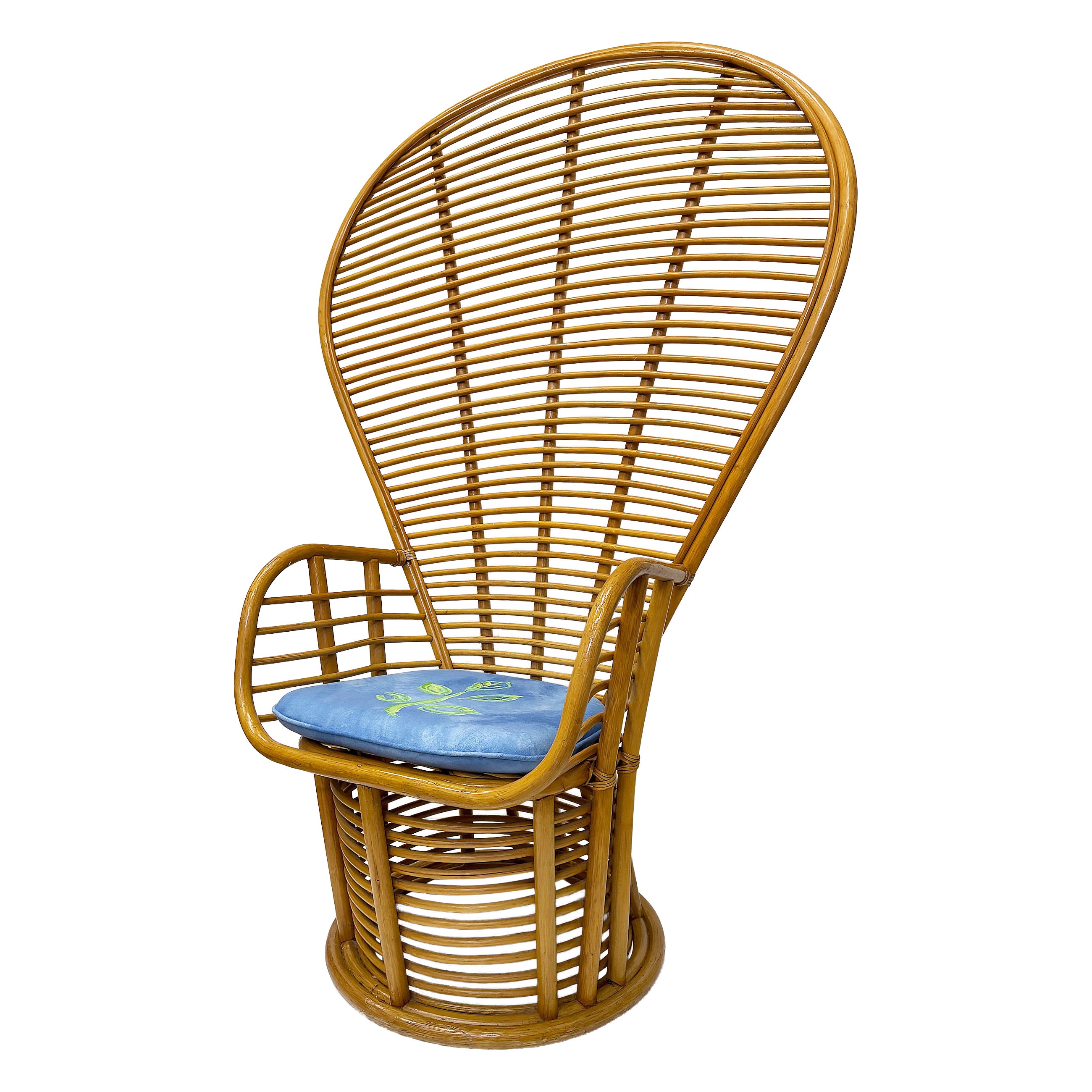 Sustancial Silla Escultural Vintage de Ratán, Pavo Real de Caña, Gran Estado en venta