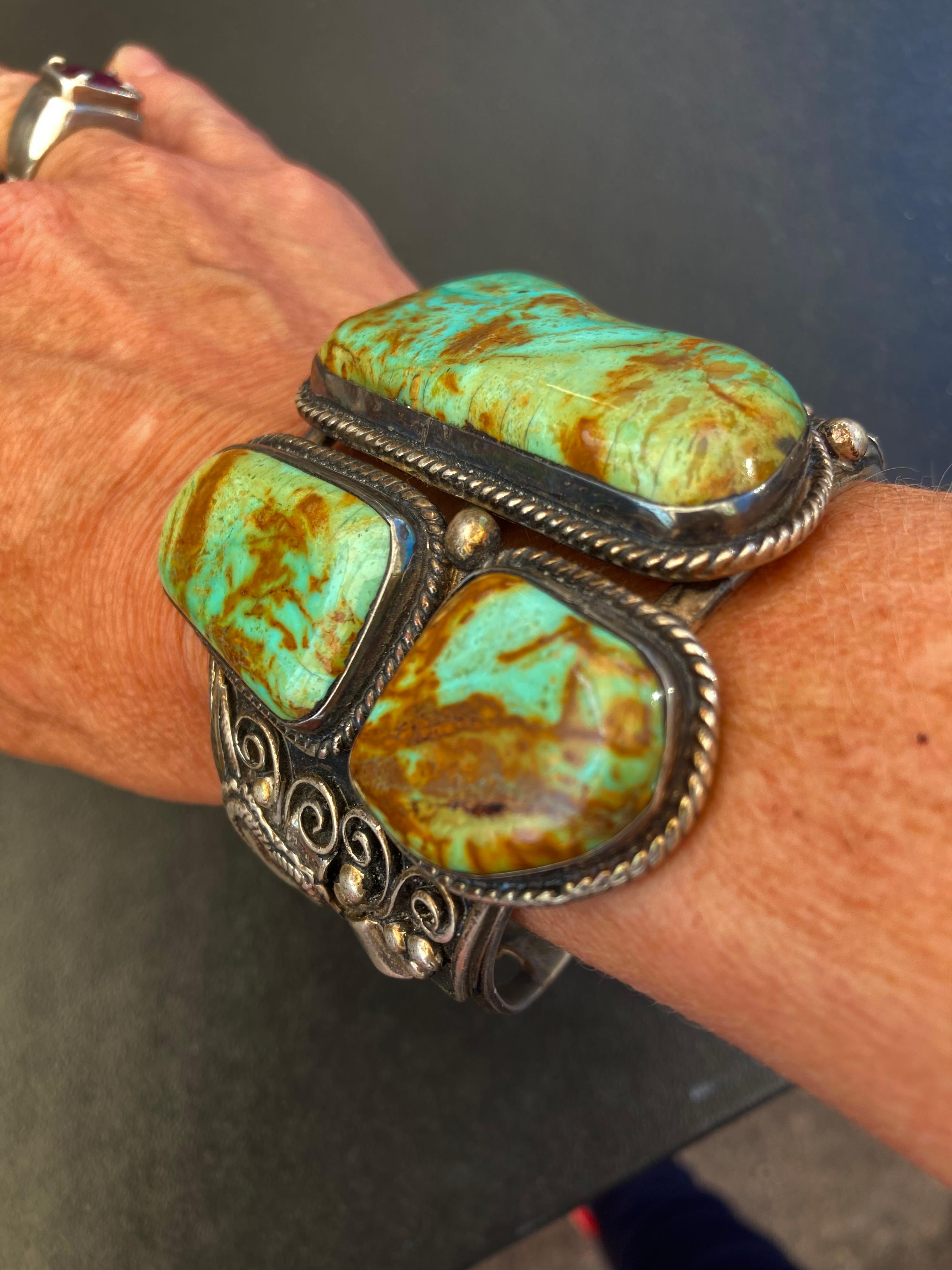 Cabochon Substantial William Singer Navajo Sterling Silver Royston Turquois Cuff Bracelet