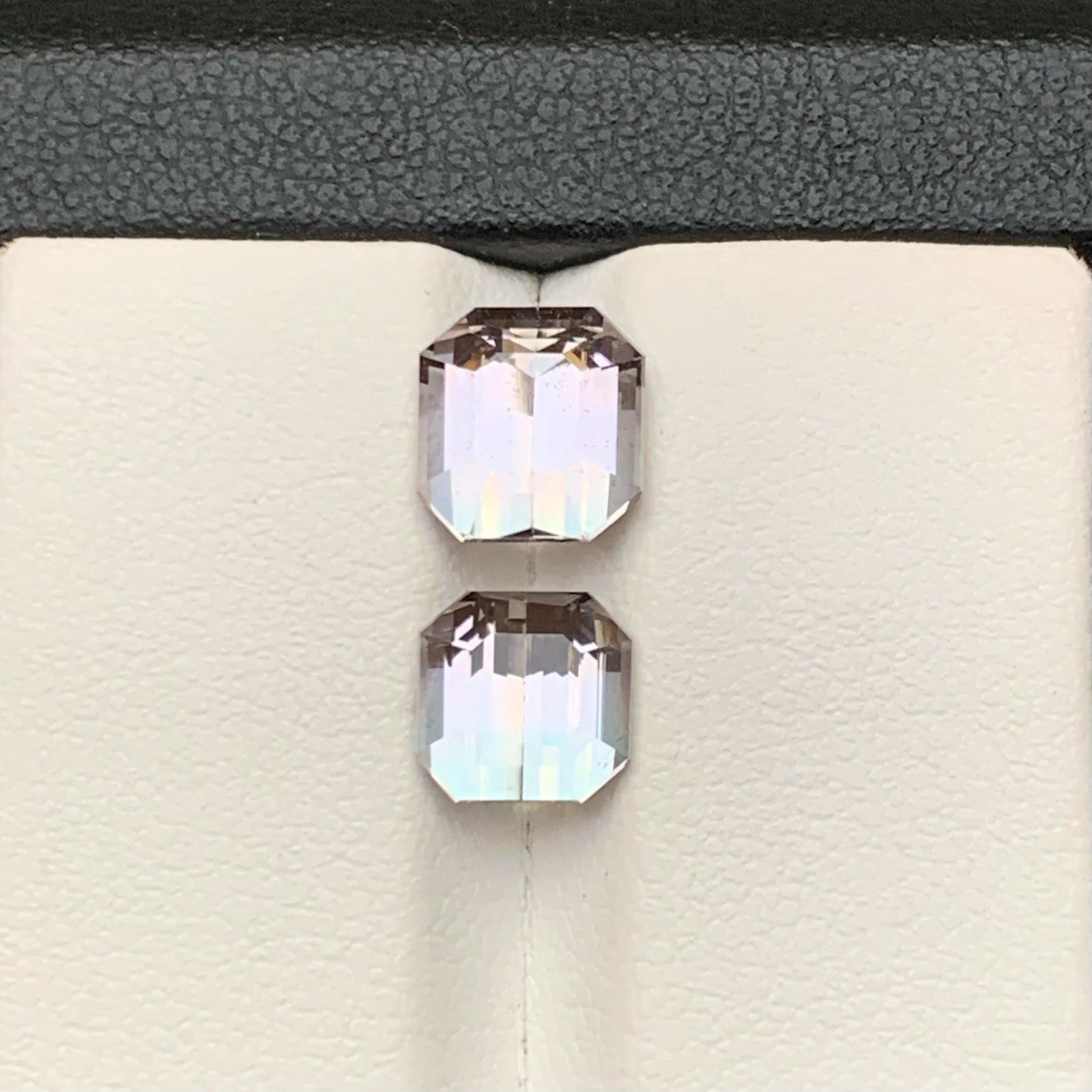 Subtil Peach Greenish Blue Bicolor Natural Tourmaline Loose Gemstones for Ring, Necklace Pendant, Bracelet or any other Jewelry Setting-Cushion Cut !!!

💎 TYPE DE PIERRE PRÉCIEUSE : Tourmaline
⚖️ POIDS : 4,35 carats
🪚 SHAPE & CUT : Taille