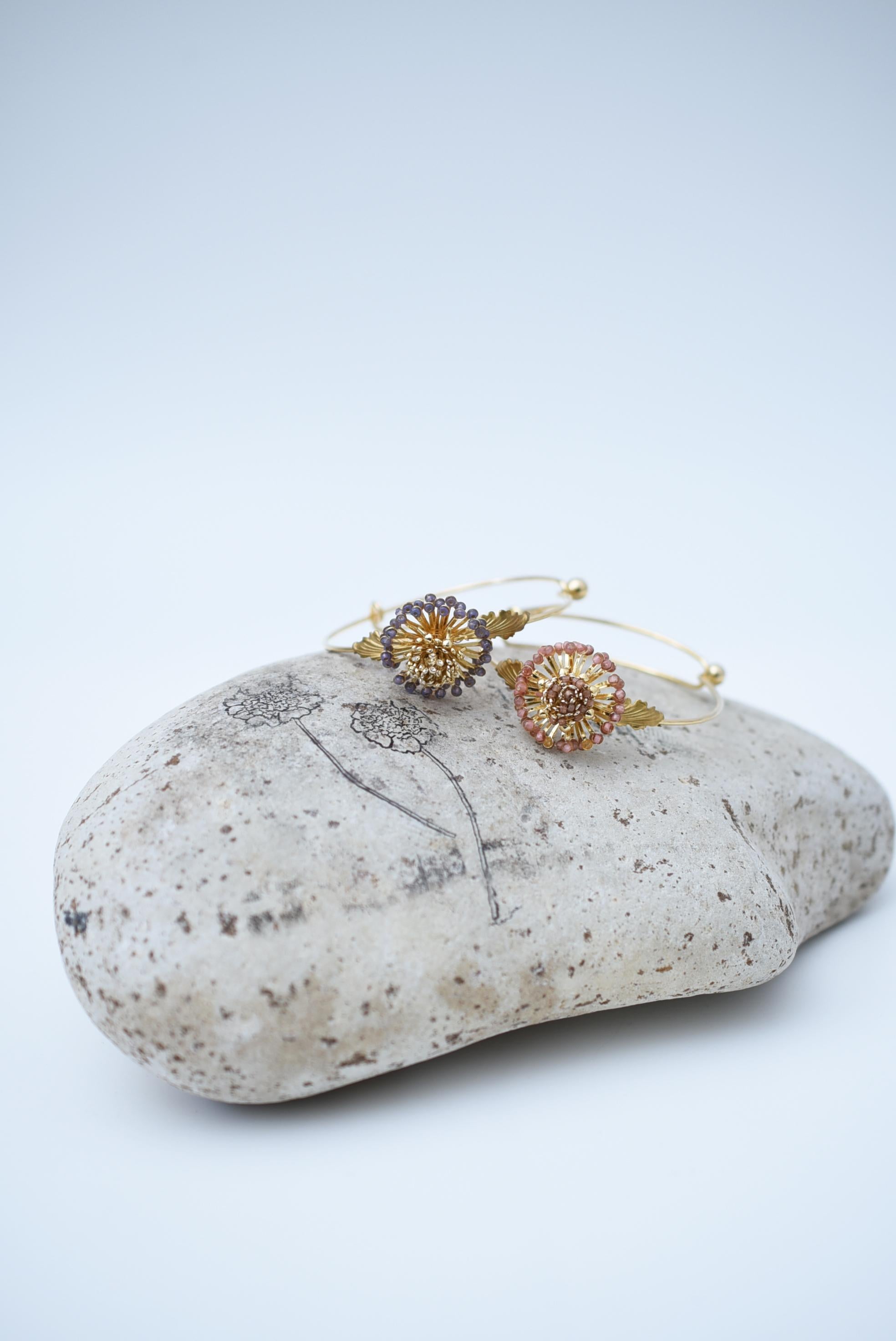 Bracelet jonc sucabiosa (coral) / bijoux vintage, perles vintage en vente 1