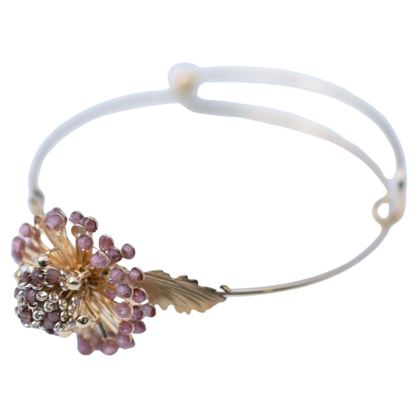 sucabiosa bangle (coral) / vintage jewelry , vintage beads, vintage bangle