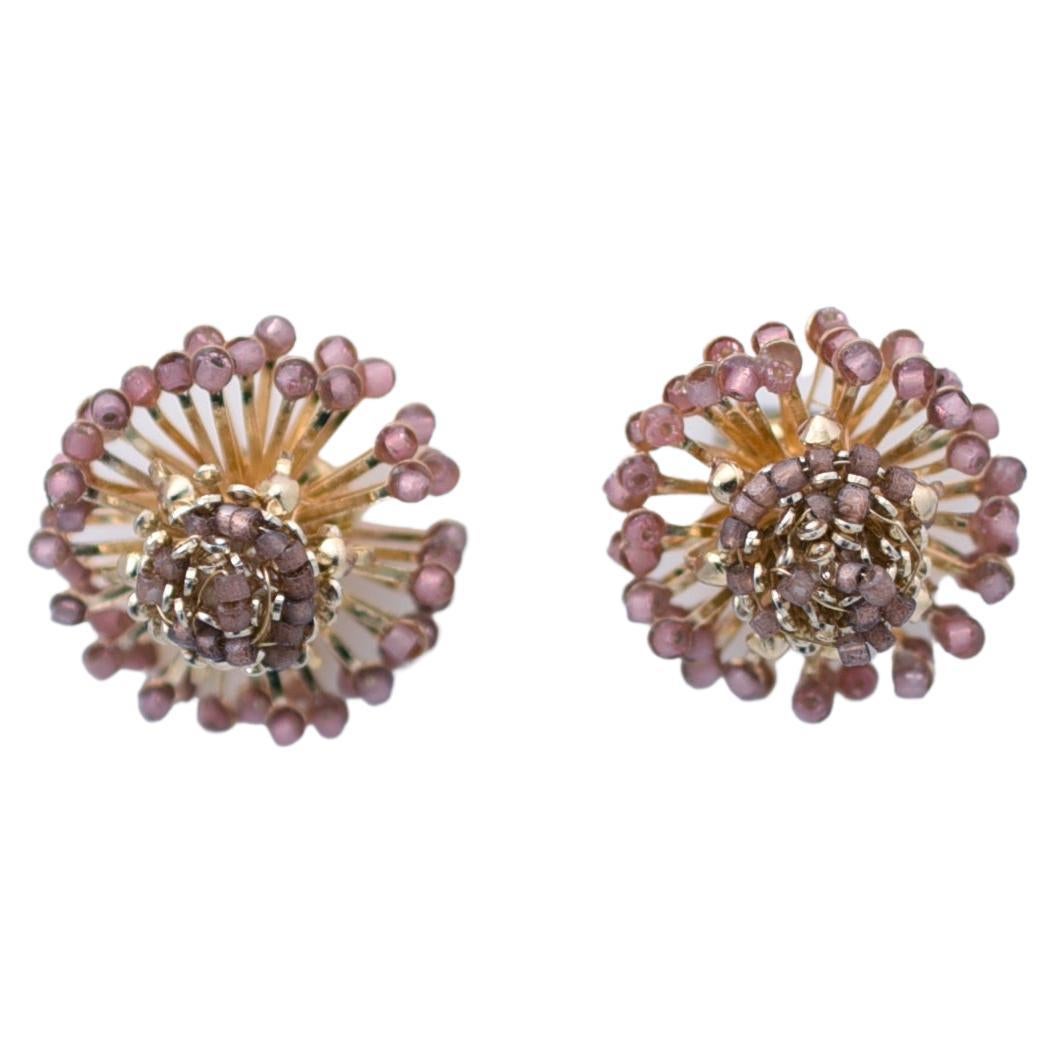 sucabiosa earing (coral) / Vintage-Schmuck, Vintage-Perlen, Vintage-Armreif im Angebot