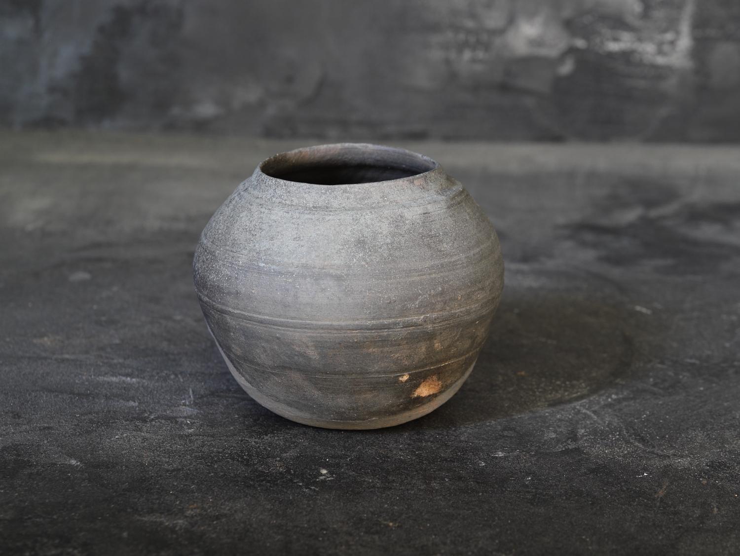 Wildlederware/Antike japanische Vase/4.-8. Jahrhundert/Wabi-sabi im Angebot 2