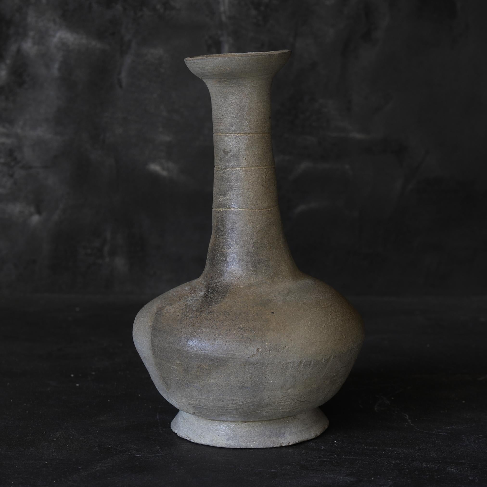 18th Century and Earlier Sue Ware Long Neck Jar / Japanese Antique / Asuka Period / 592-710 CE For Sale