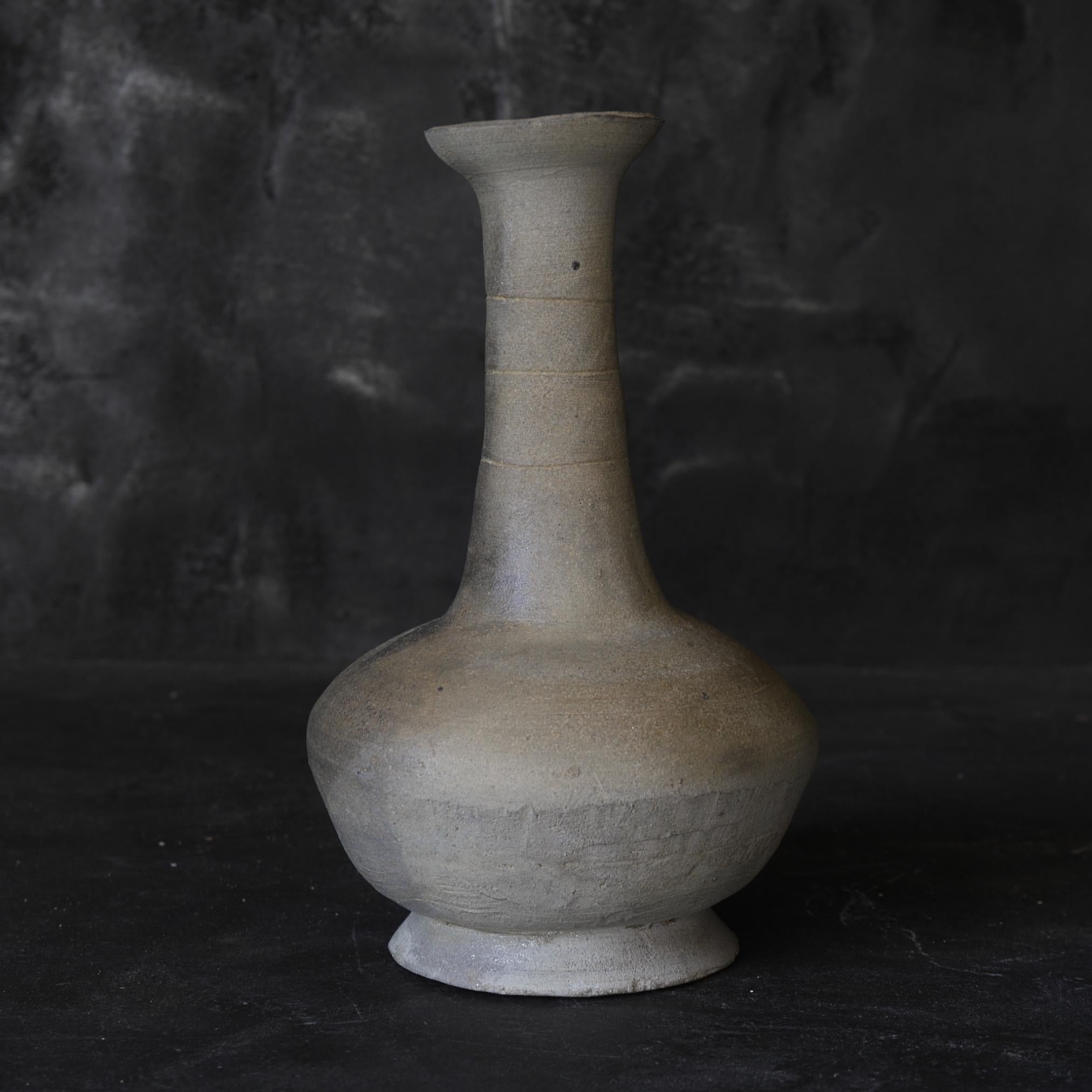 Ceramic Sue Ware Long Neck Jar / Japanese Antique / Asuka Period / 592-710 CE For Sale