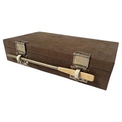 Box aus Wildleder und Knochen