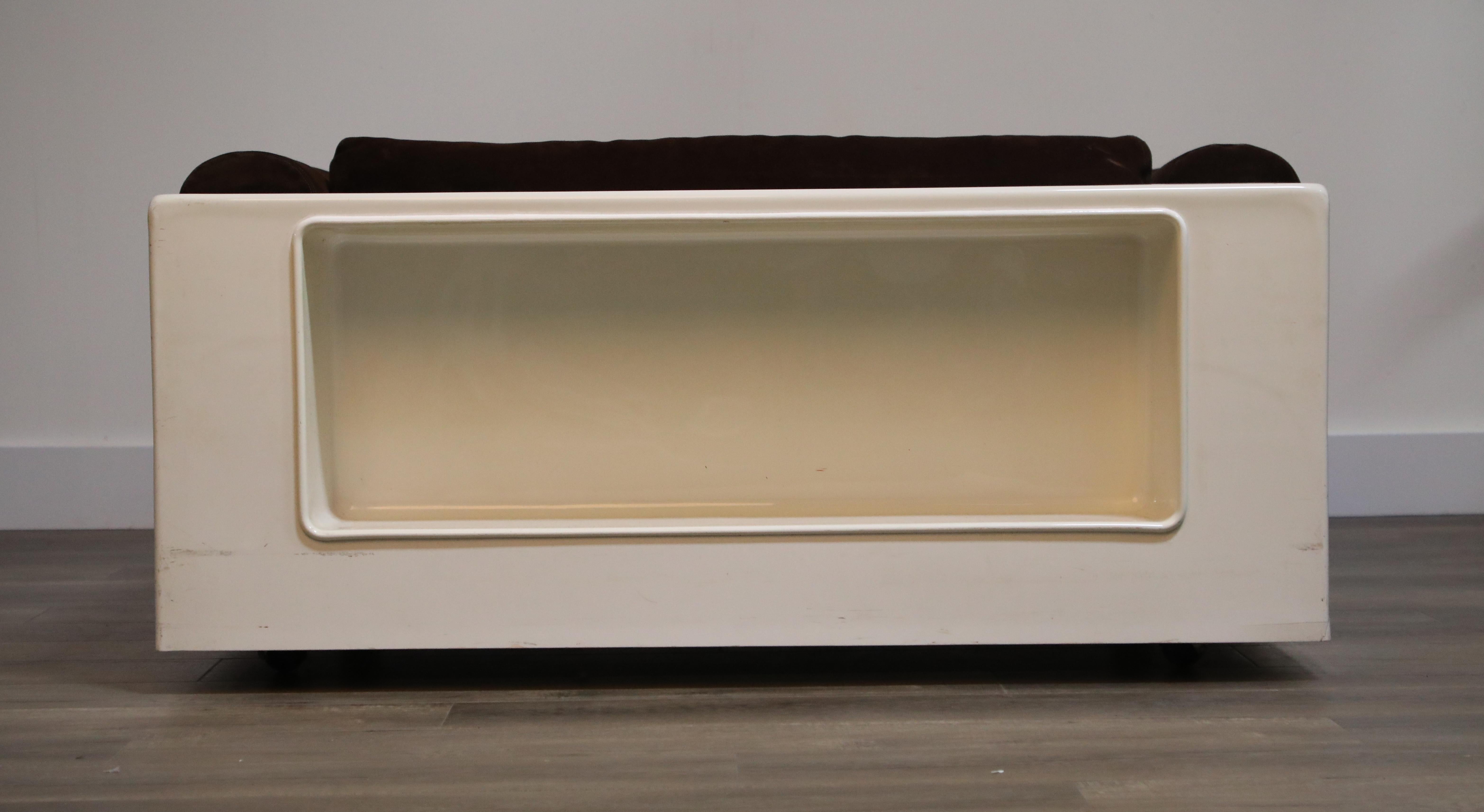 Mid-20th Century Suede and Fiberglass Sofa by Cini Boeri for Gavina, Original 1960s Production