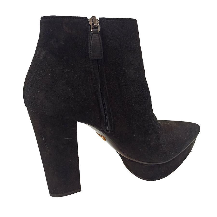 Suede Black color With plateau Heel height cm 11 (4.33 inches)
