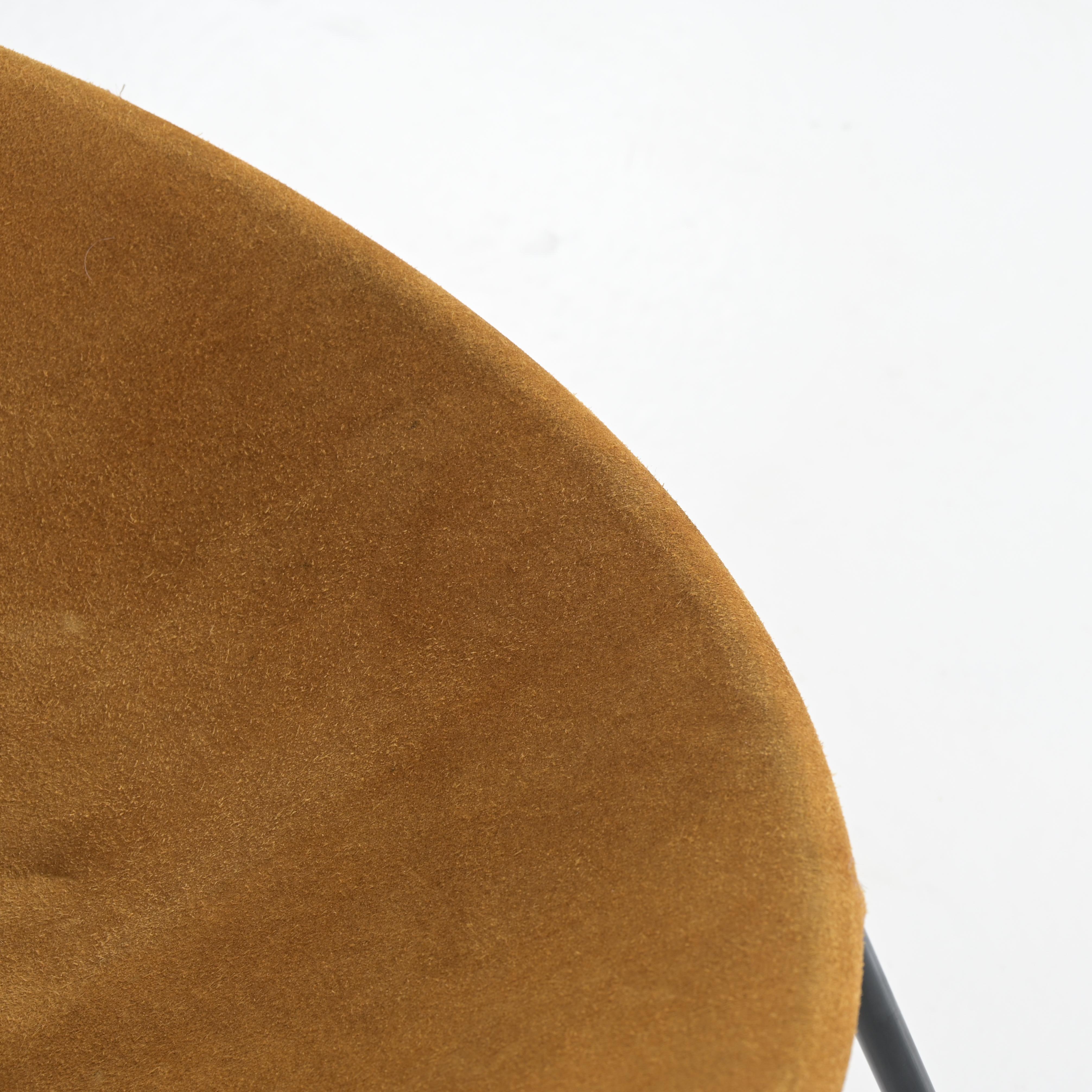 Chaise boule pliante en daim de Hans Olsen pour Lea en vente 8