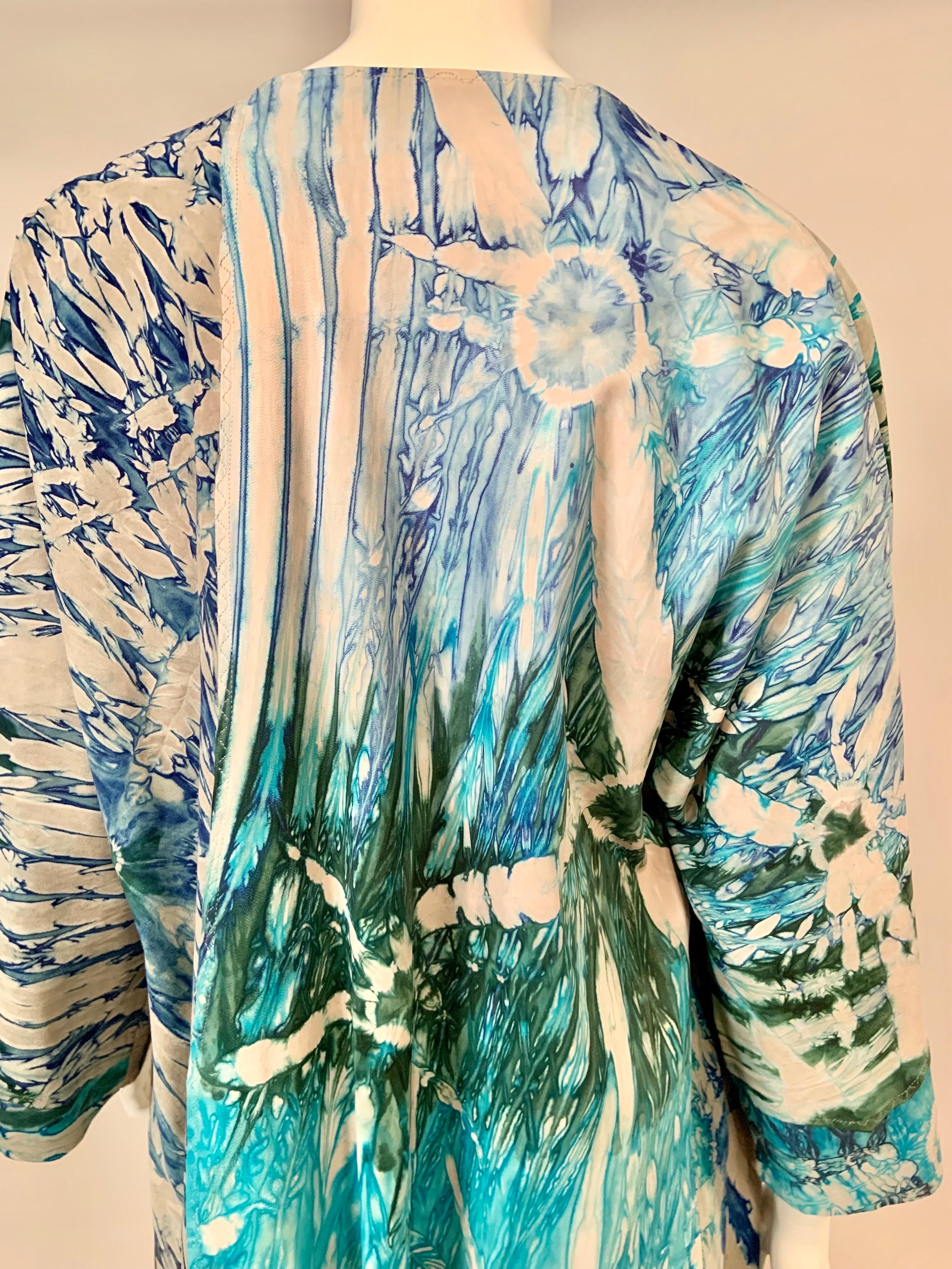 Veste en daim teintée dans des tons de bleu vert et violet en vente 3