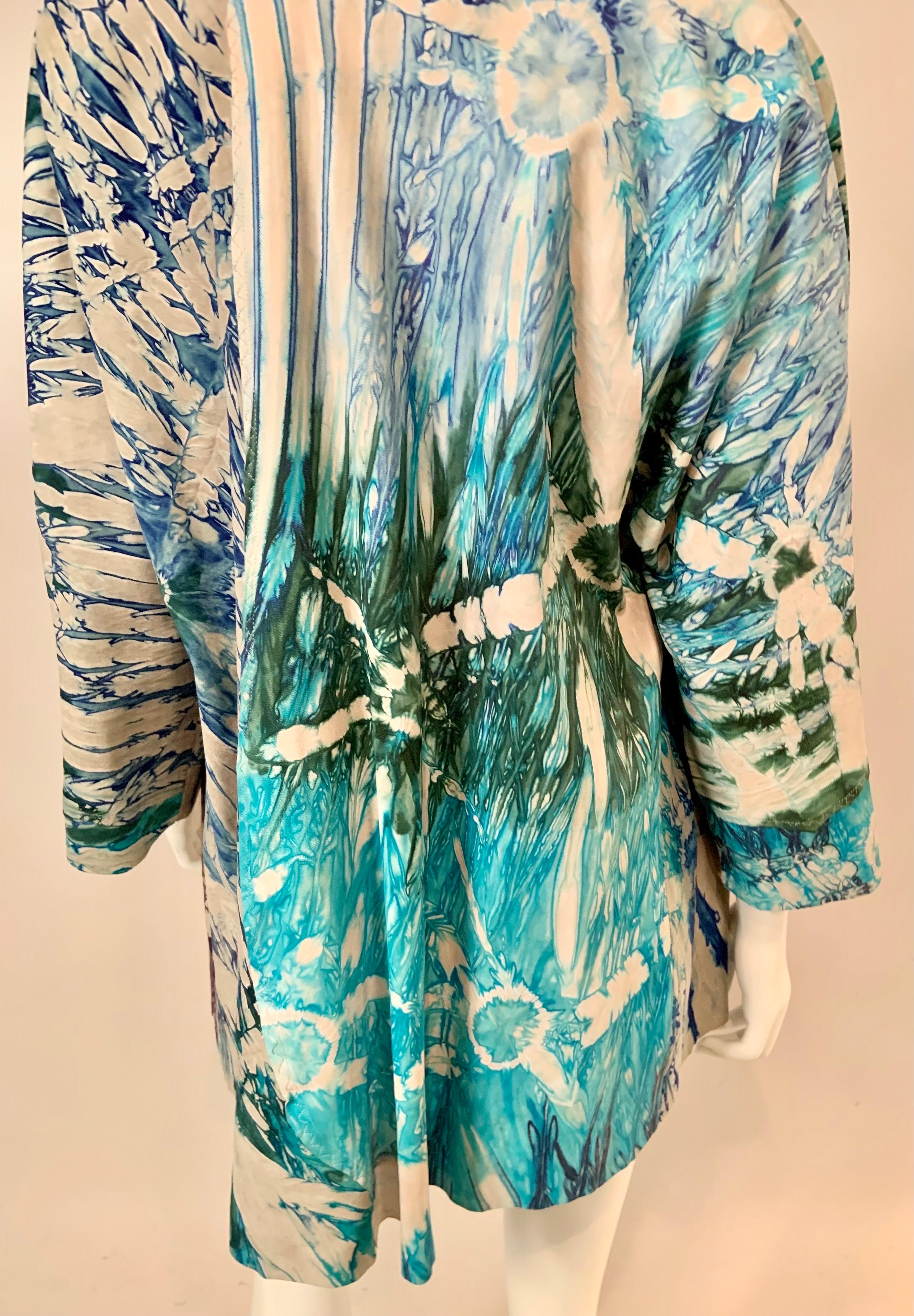 Veste en daim teintée dans des tons de bleu vert et violet en vente 4