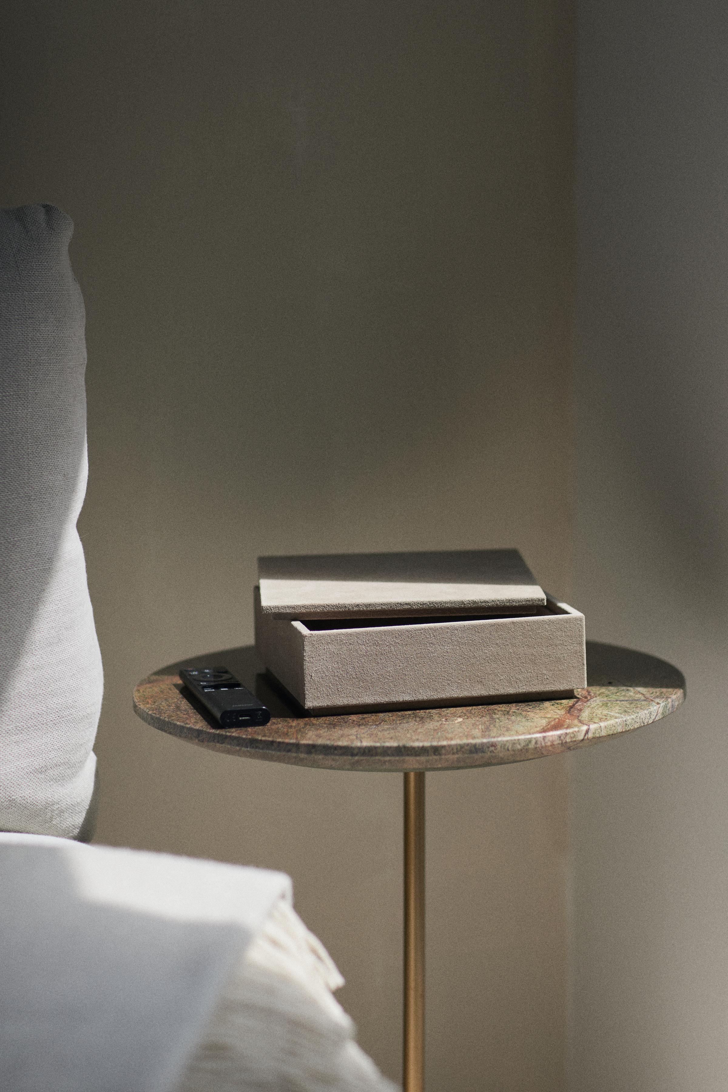 Designed in New York by Amee Allsop for EIMI

Quietly elegant yet enduring, this keepsake box is crafted to safeguard what you treasure most—be it letters, jewelry, or cherished mementos.

A favorite among interior designers, it’s as functional as