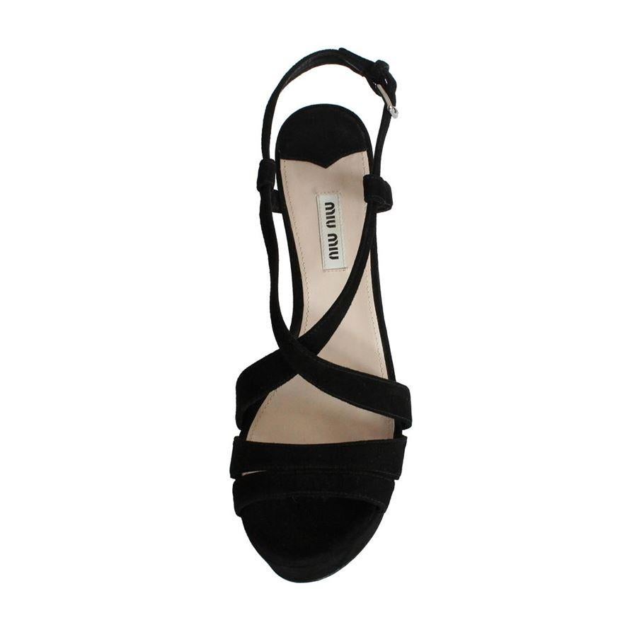 Miu Miu Suede sandal size 39 In Excellent Condition For Sale In Gazzaniga (BG), IT