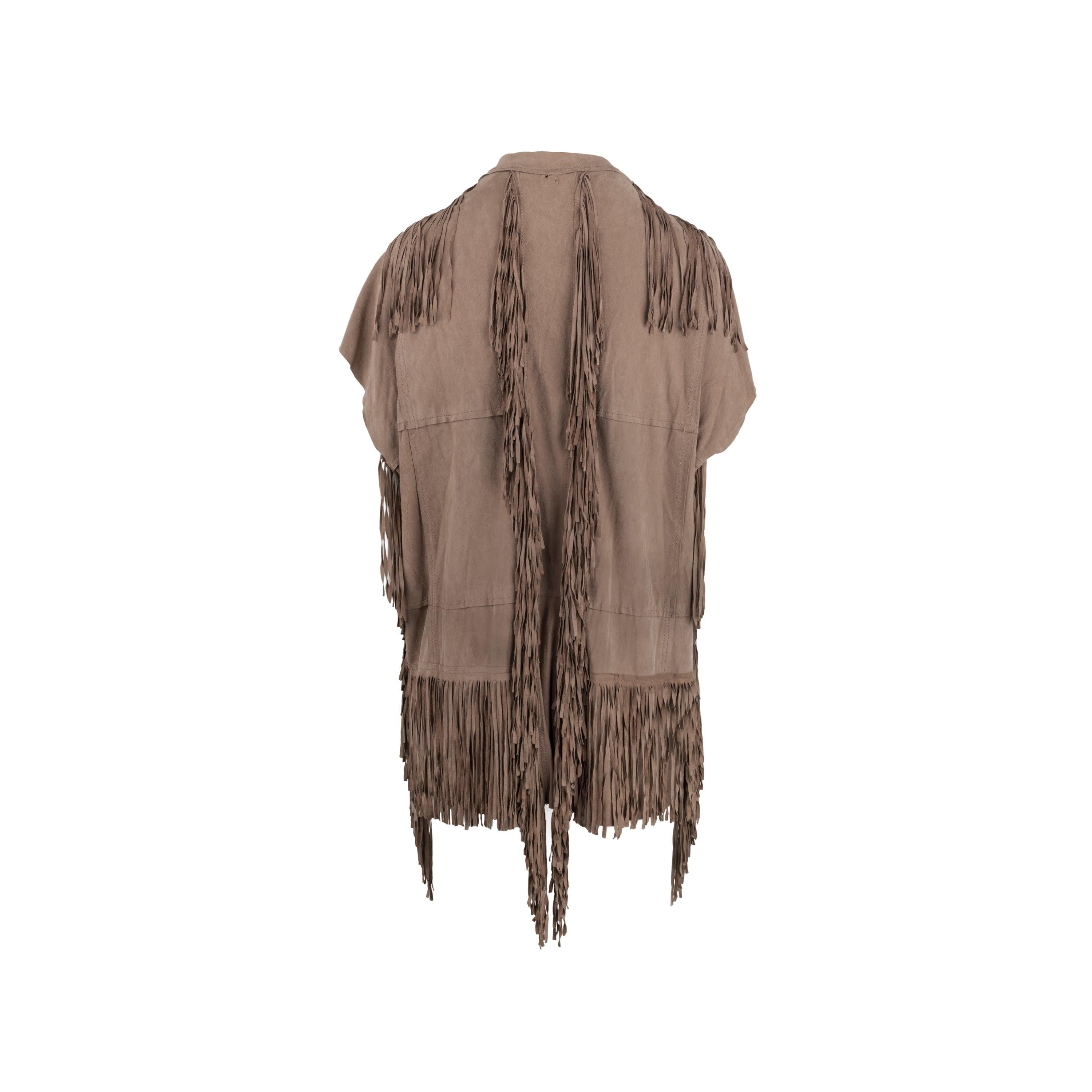 Diliborio brown suede vest. Long fit decorated with fringes.
 Total length:77; Bust:66; Shoulders:26;