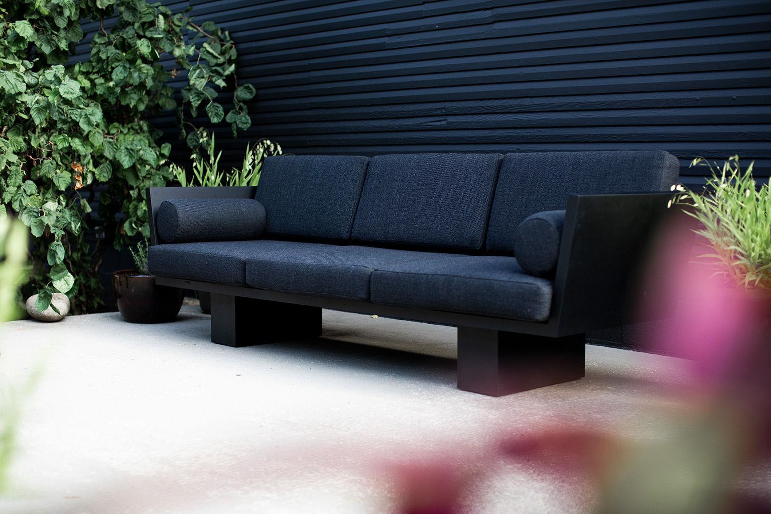 Suelo Modern Outdoor Sofa For Sale 6