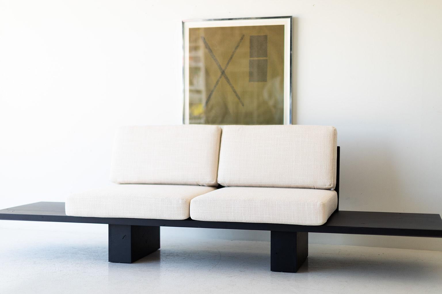 Contemporary Suelo Modern Platform Sofa For Sale