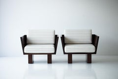 Suelo Outdoor Lounge Chair, Walnut Finish