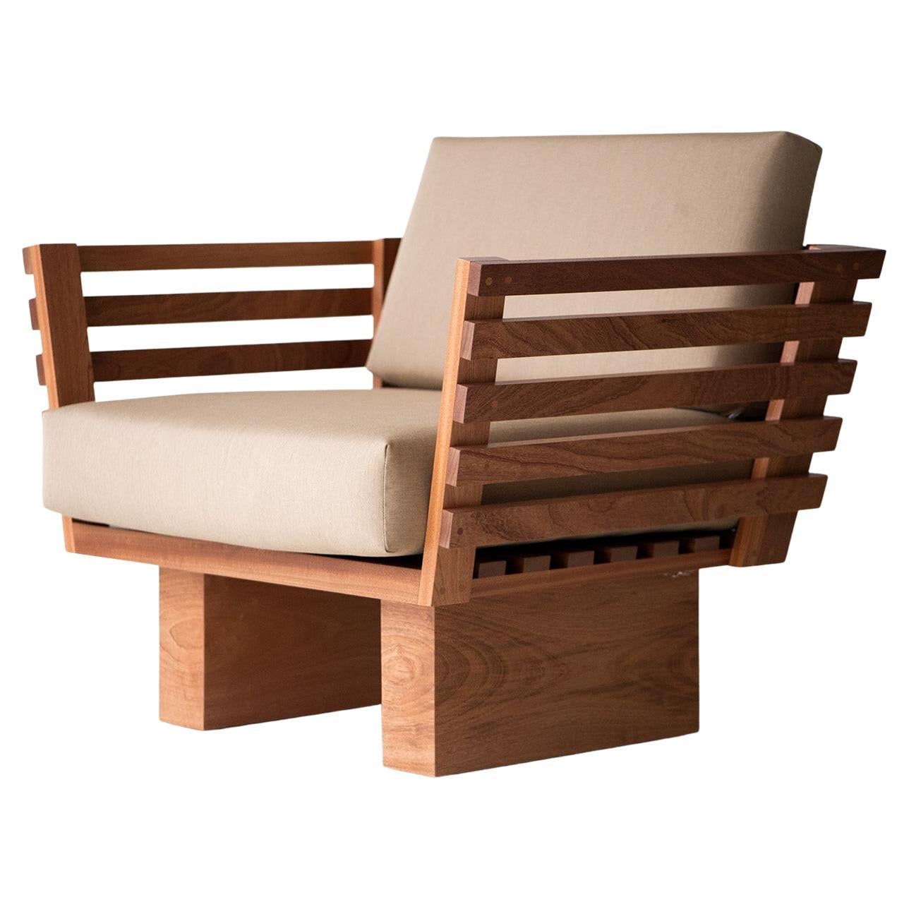 Suelo Slatted Outdoor Lounge Chair