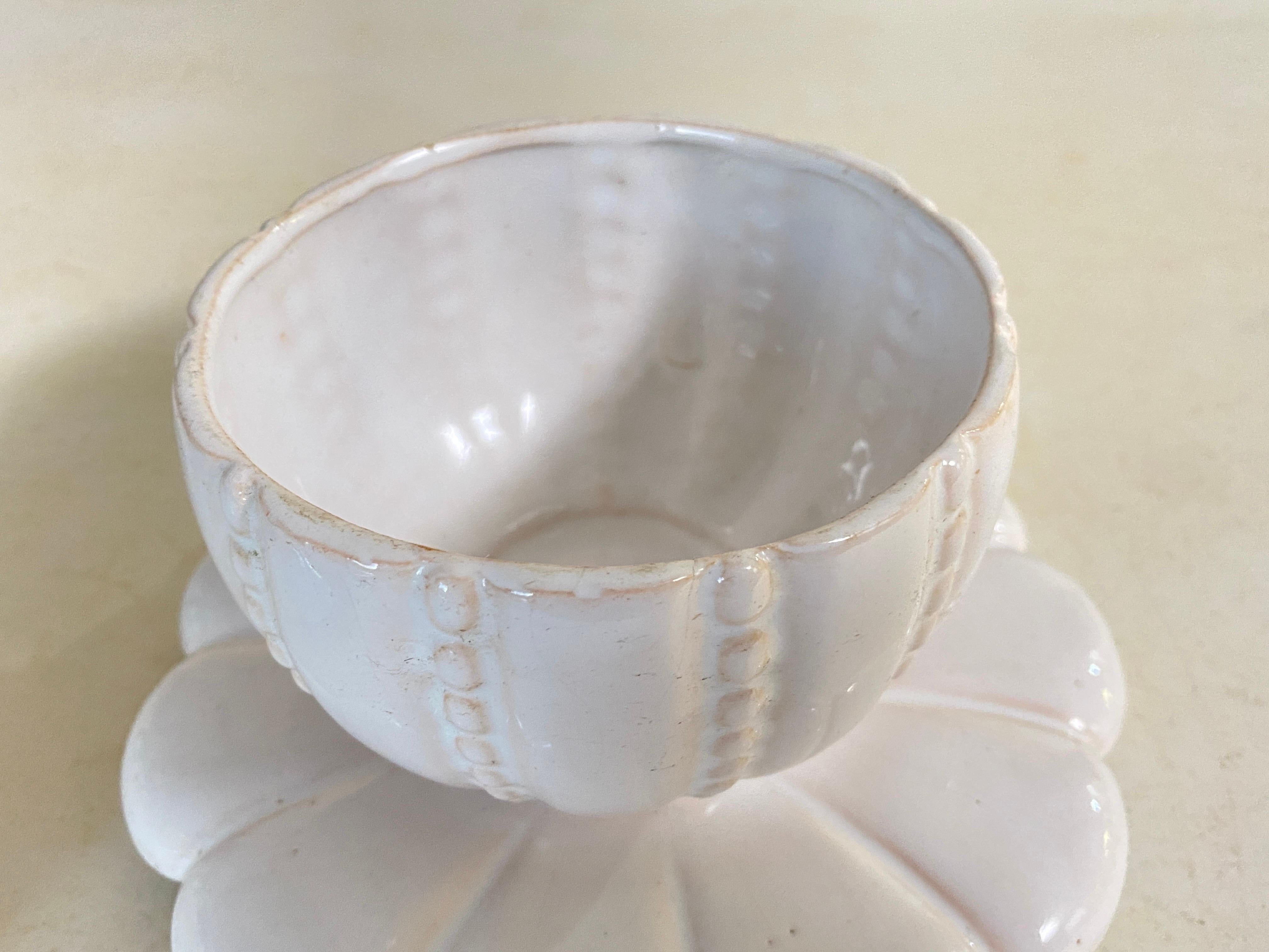 20ième siècle Sucrier en porcelaine française  par Sue & Mare Whiting Couleur 20e siècle en vente