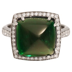 Pain de sucre Cabochon mineur Vert profond 9,8ct Émeraude, bague en or blanc 18 K Diamant