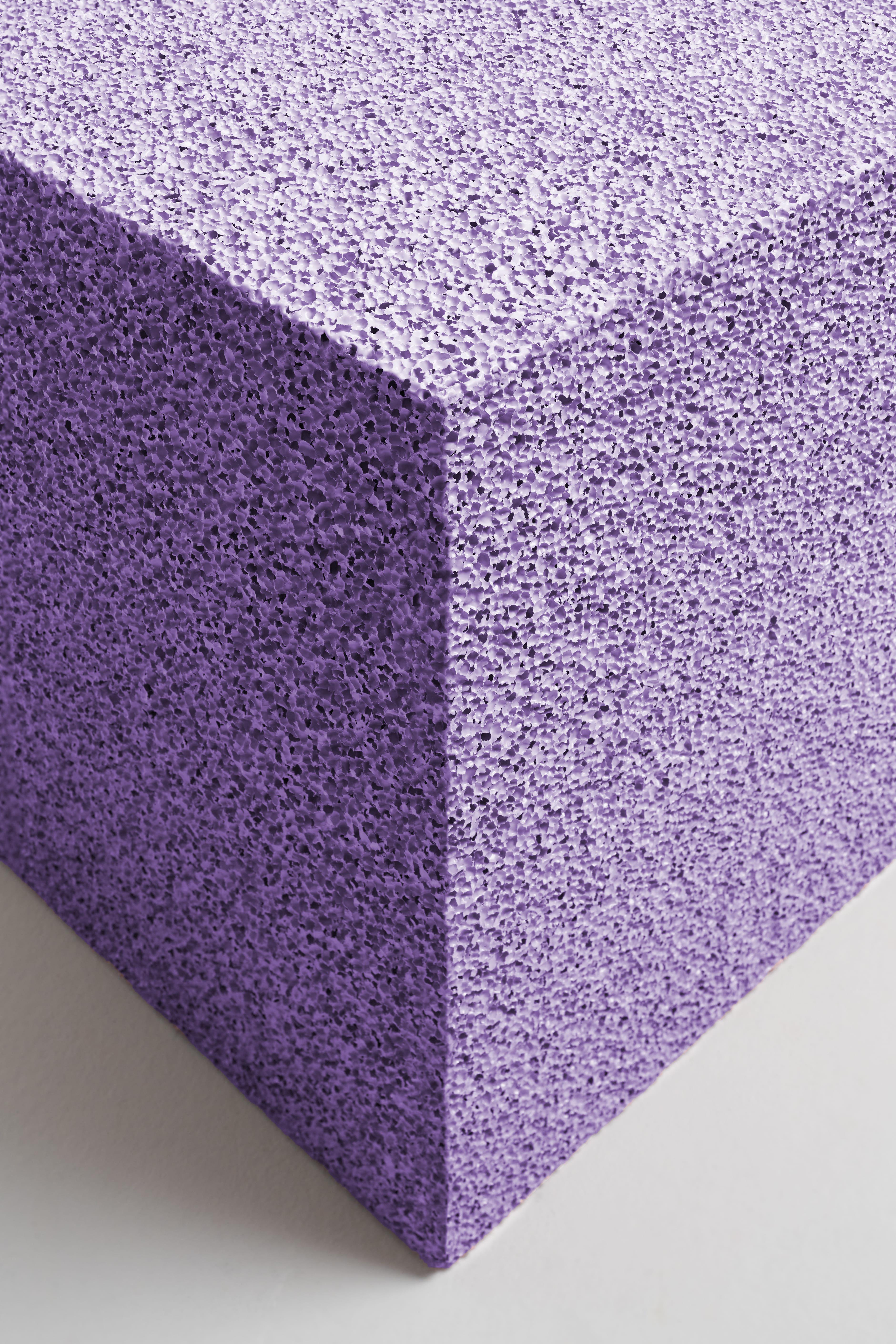 Jordan Keaney Studio s'attache à apporter de la COULEUR et de la TEXTURE à votre espace. Les SugarCubes sont fabriqués à la main par Jordan Keaney à l'aide d'une combinaison de techniques numériques et de sculpture modernes, combinées à des