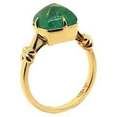 Sugarloaf 1.60ct Cabochon Emerald Knot Ring in 18ct Yellow Gold