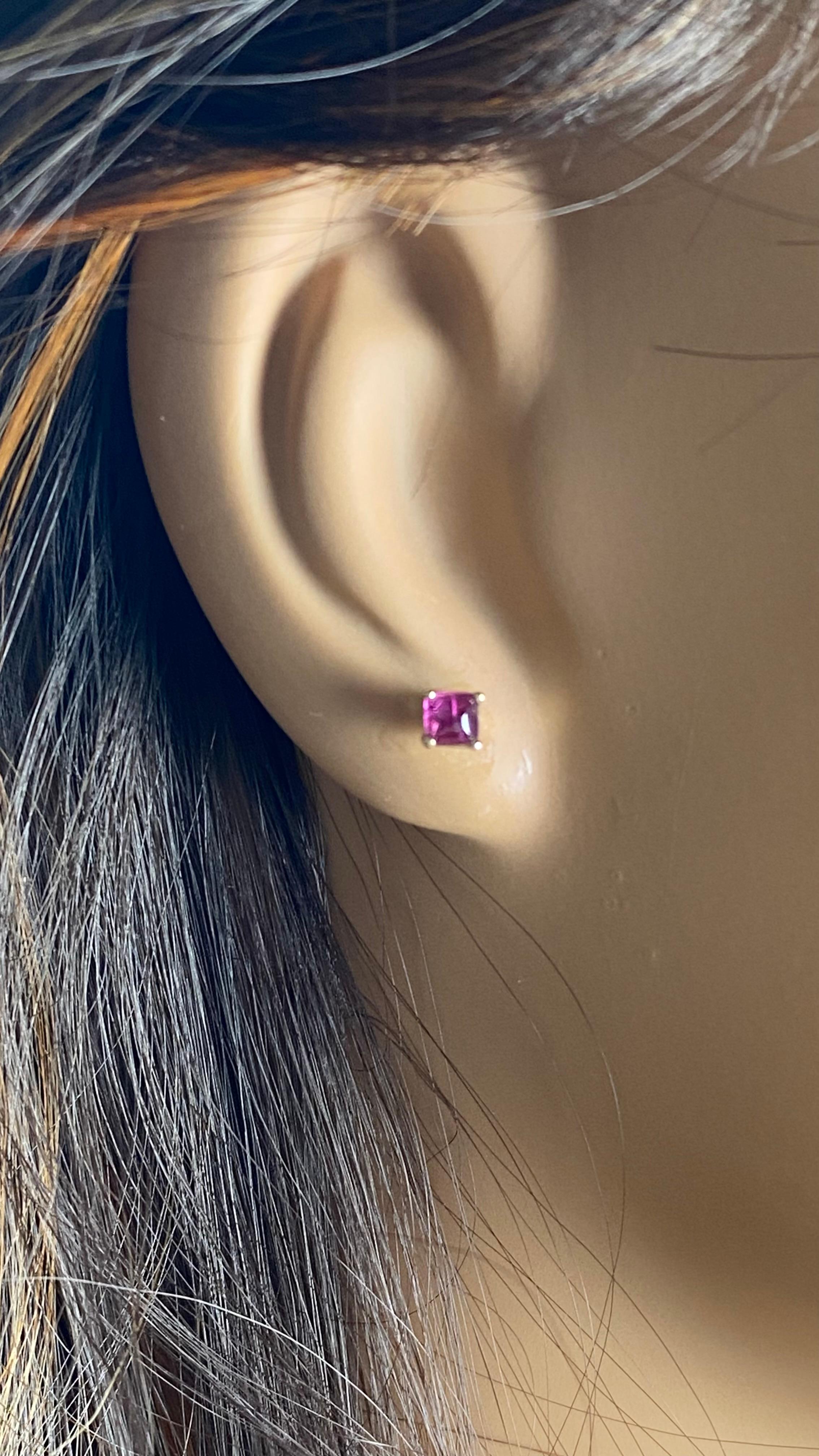 Sugarloaf Cabochon Sugarloaf Burma Cabochon Ruby 0.80 Carat Yellow Gold 0.18 Inch Stud Earrings For Sale