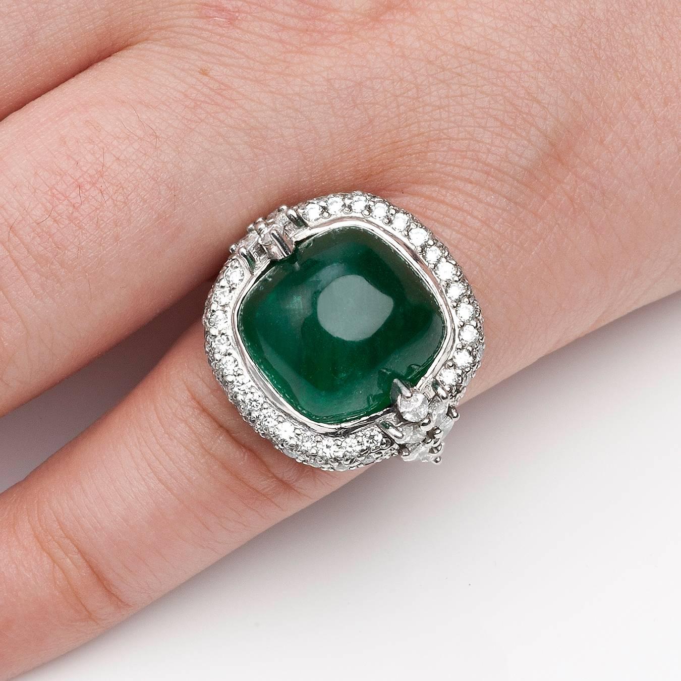 Sugarloaf Cabochon Cut Emerald Diamond Cocktail Ring For Sale 1