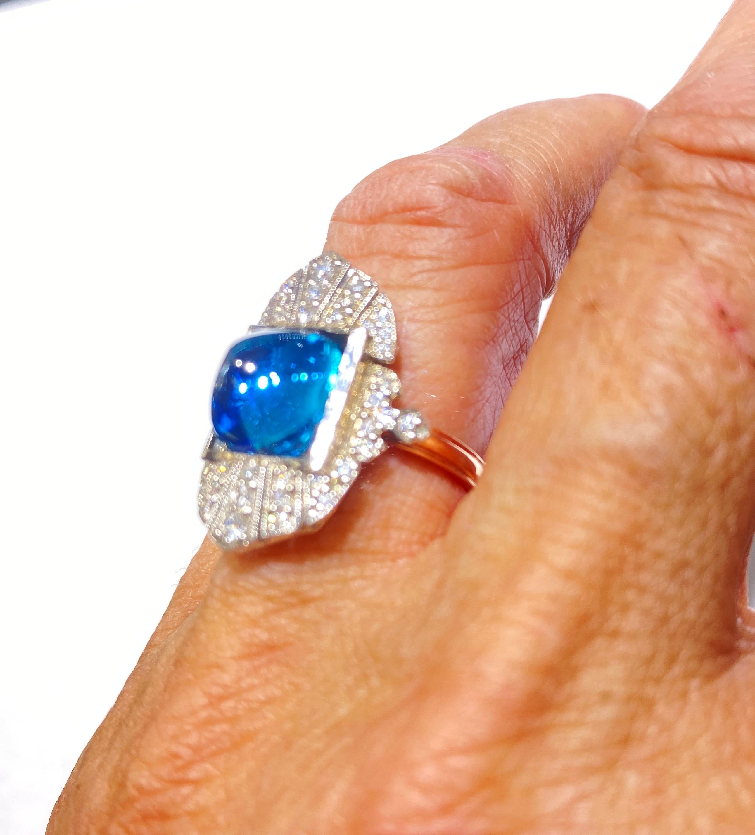 Sugarloaf Cabochon & Diamond Shield Ring Or rose Excellent état - En vente à Laguna Hills, CA