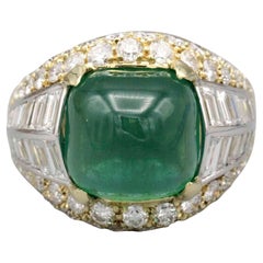 Anello Sugarloaf Cabochon con smeraldo e diamante e oro 18 carati