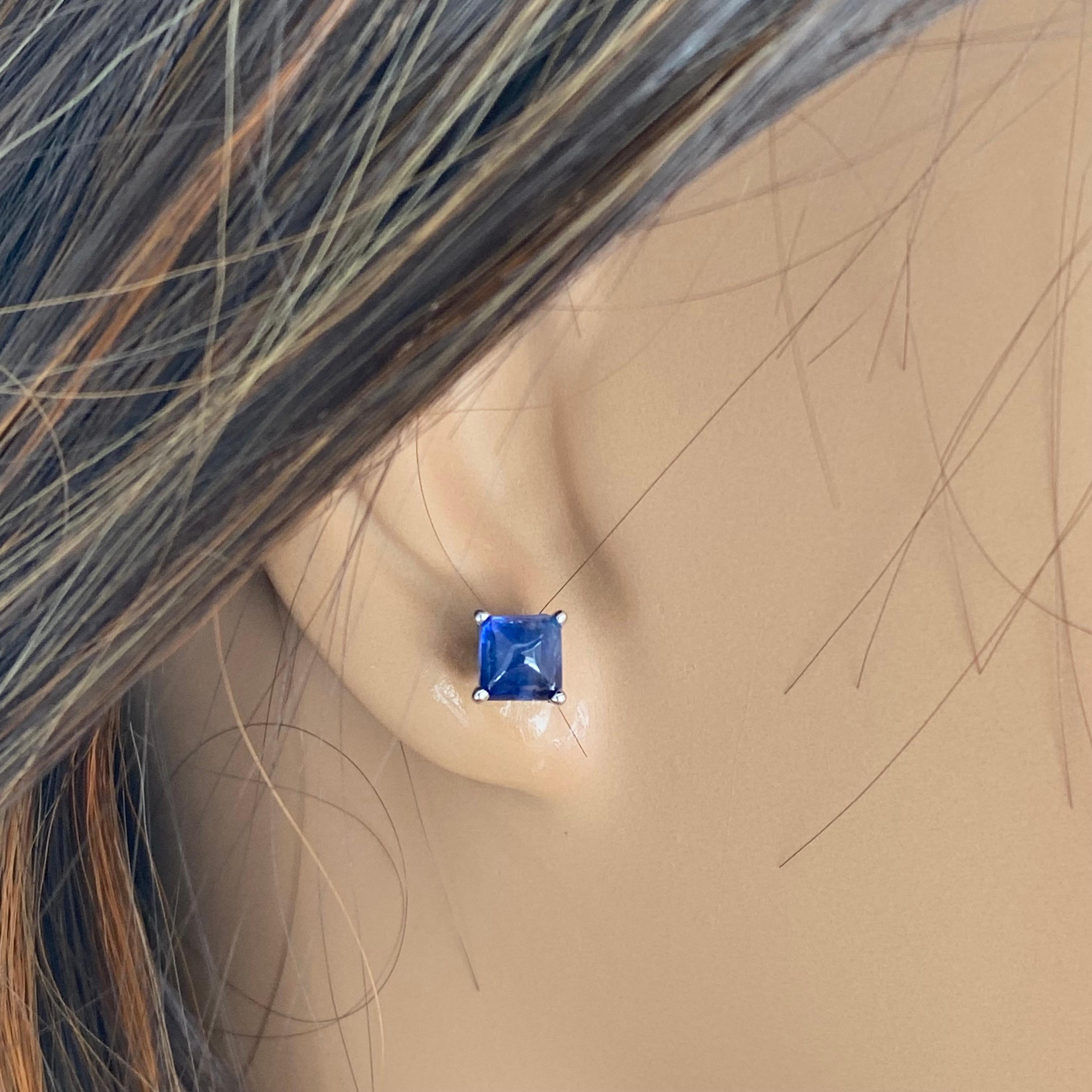 Sugarloaf Ceylon Cabochon Sapphire 2.70 Carat 0.25 Inch White Gold Stud Earrings For Sale 3