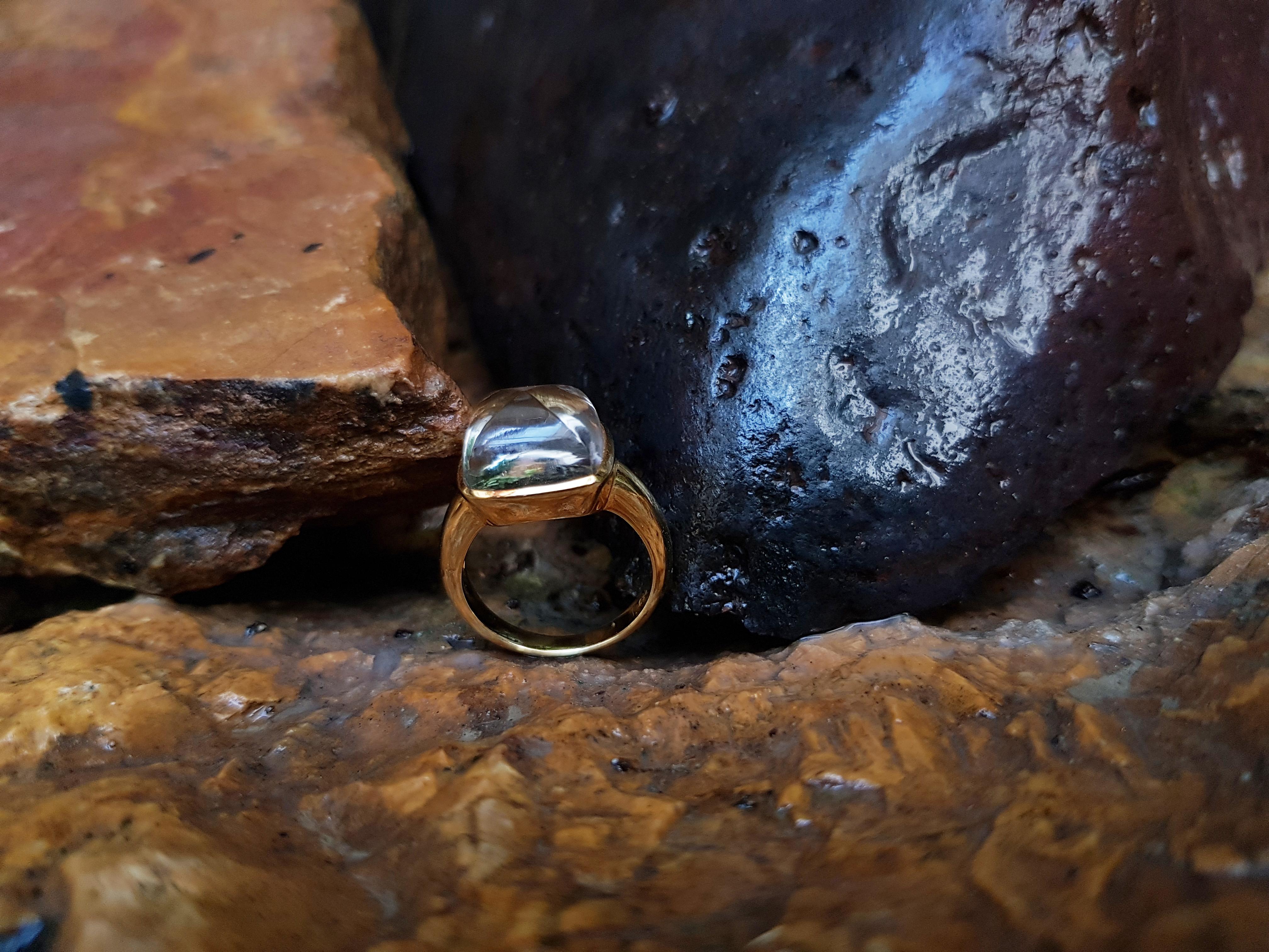 Sugarloaf Cut Quartz Ring Set in 18 Karat Gold Settings For Sale 2