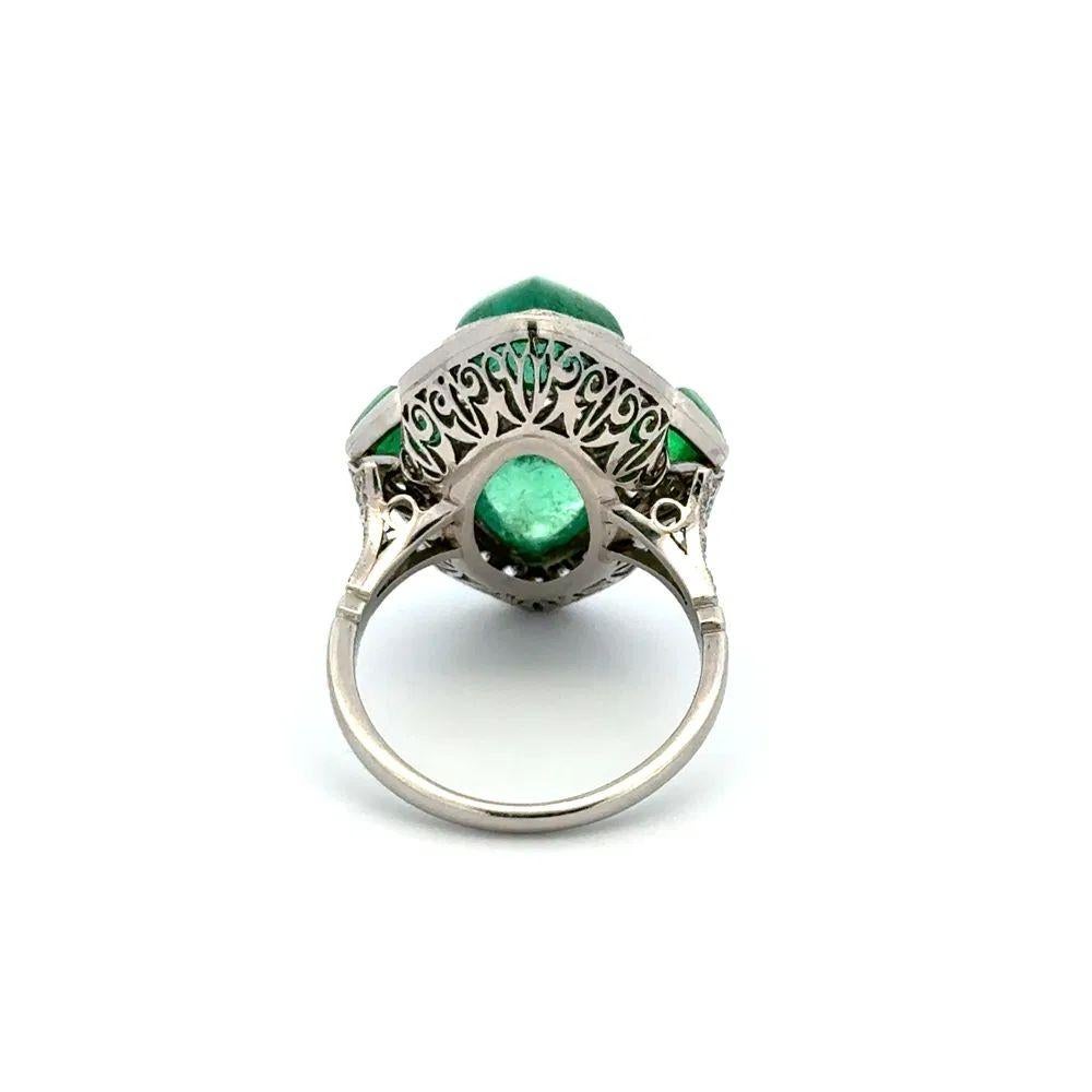 Sugarloaf Emerald and OEC Diamond Platinum Vintage Statement Cocktail Ring In Excellent Condition For Sale In Montreal, QC