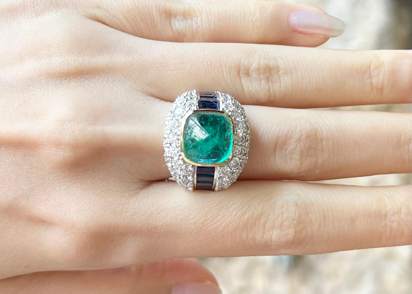 Contemporary Sugarloaf Emerald, Blue Sapphire and Diamond 18K White Gold Settings For Sale