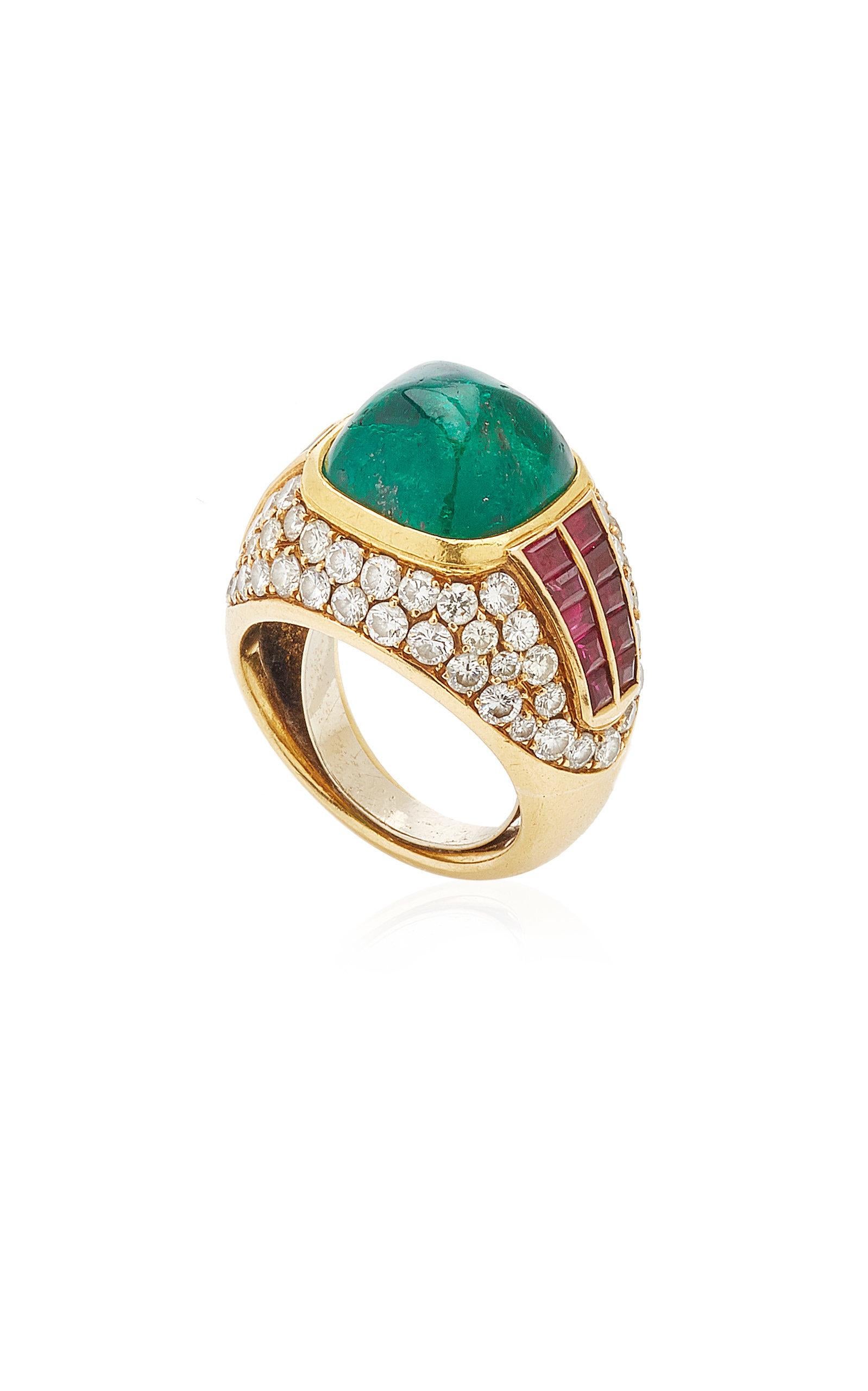 Sugarloaf Emerald Ruby Diamond Ring In Excellent Condition In New York, NY