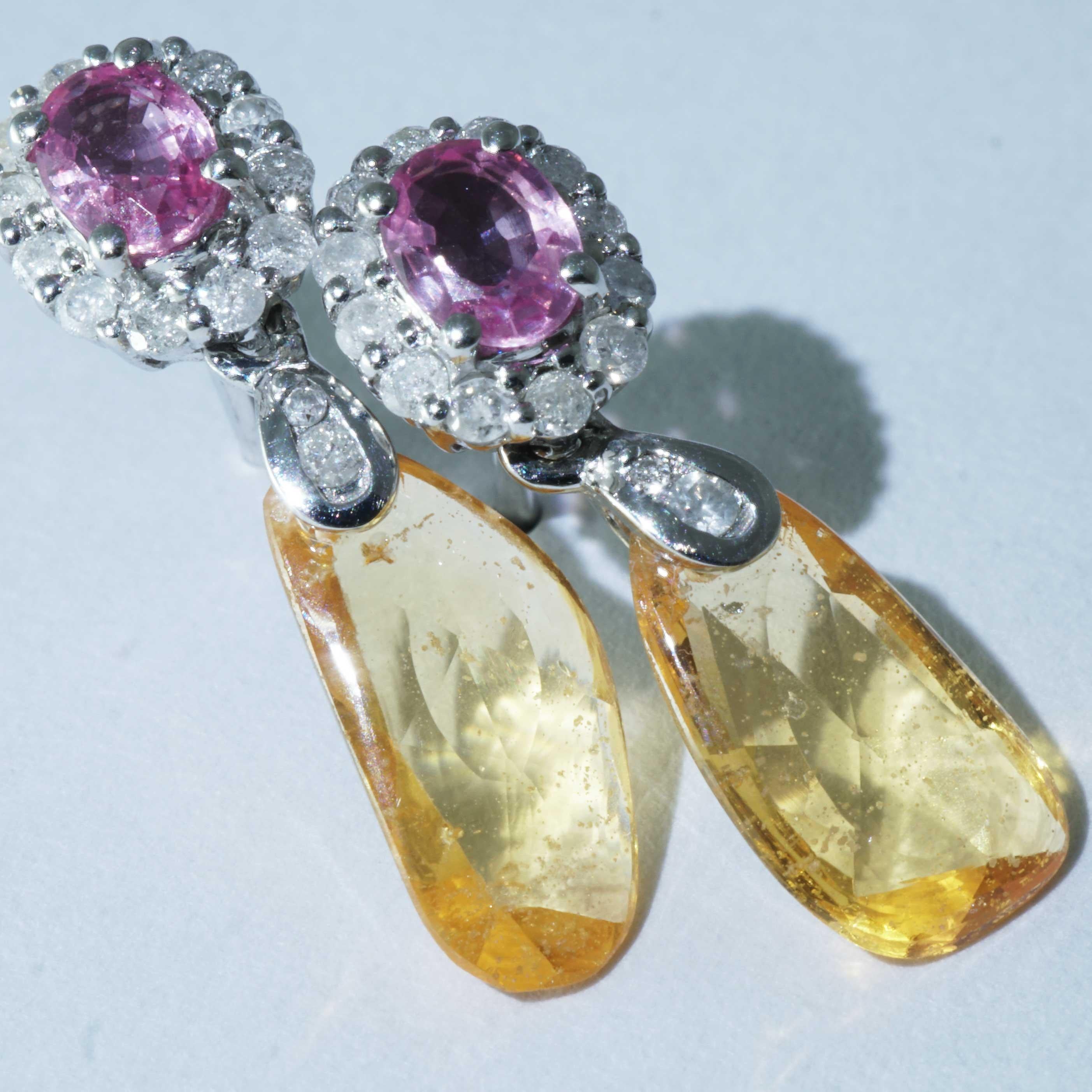 Sugarloaf pink and orange Saphire Brilliant Earrings for a glorious Appearance For Sale