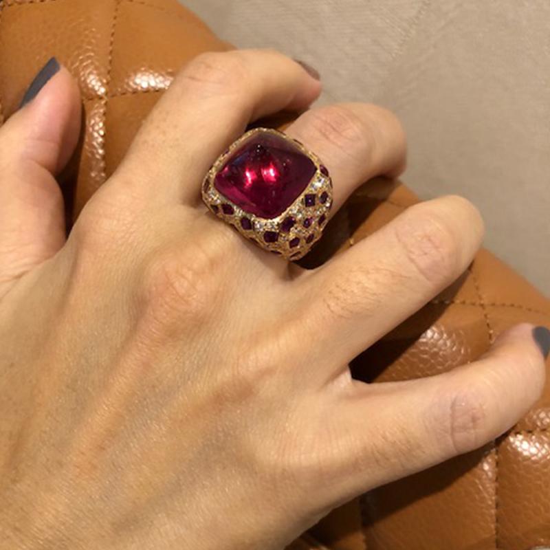 Sugarloaf Rubellite, Ruby with Diamond Ring Set in 18 Karat Pink Gold Settings In New Condition For Sale In Bangkok, TH