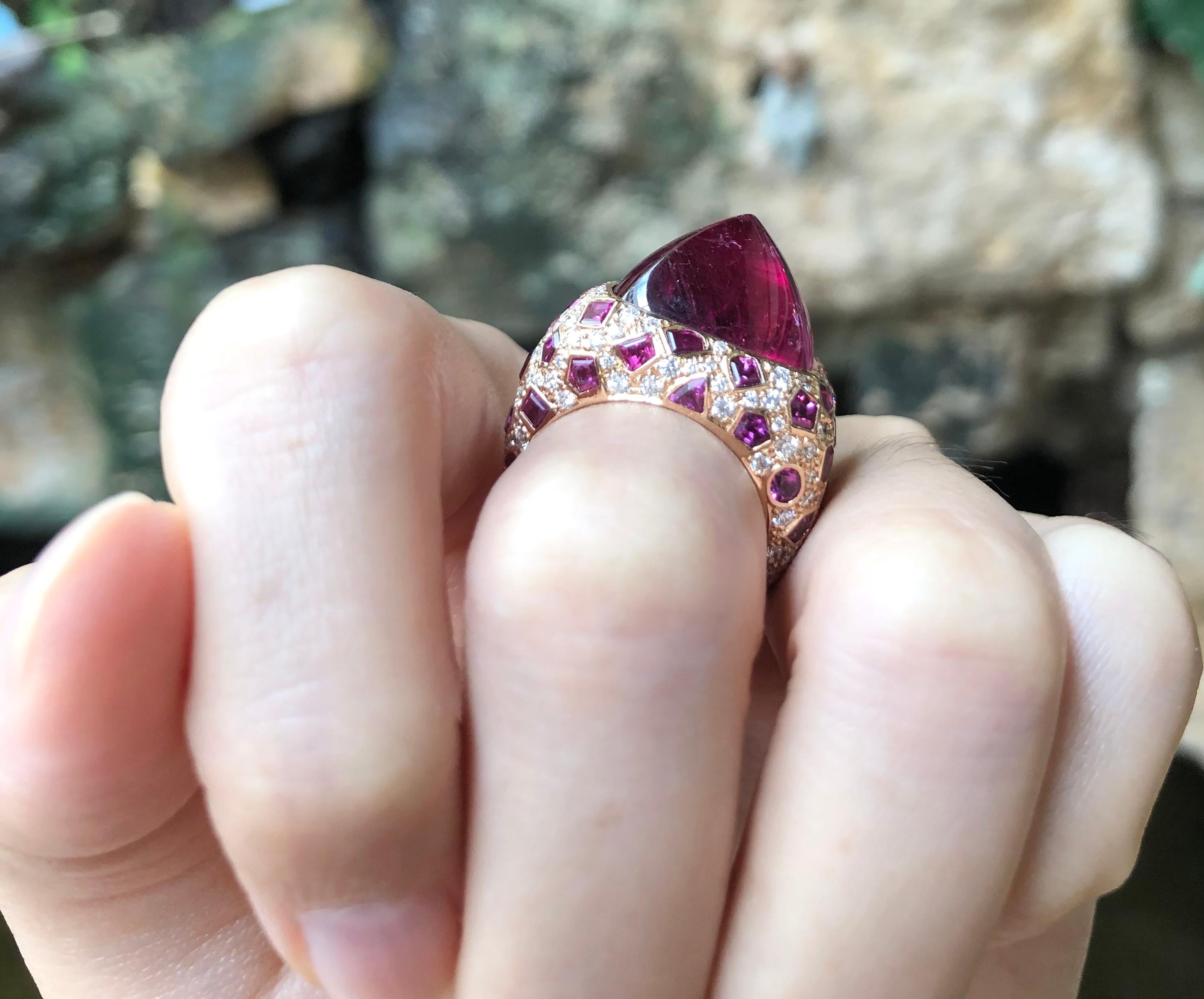 Sugarloaf Rubellite, Ruby with Diamond Ring Set in 18 Karat Pink Gold Settings For Sale 2