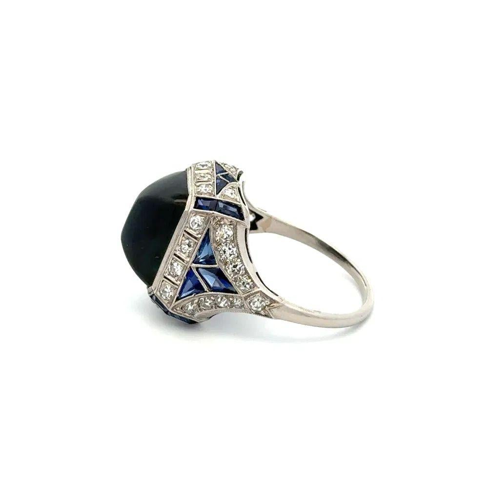 Sugarloaf Zafiro y Diamante Anillo de Platino Estate Fine Jewelry en Excelente estado para la venta en Montreal, QC