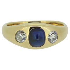 Anello a tre pietre con zaffiro e diamante Sugarloaf