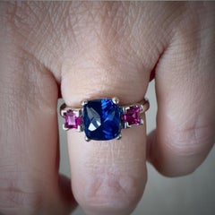Sugarloaf Sapphire and Ruby Ring White Gold