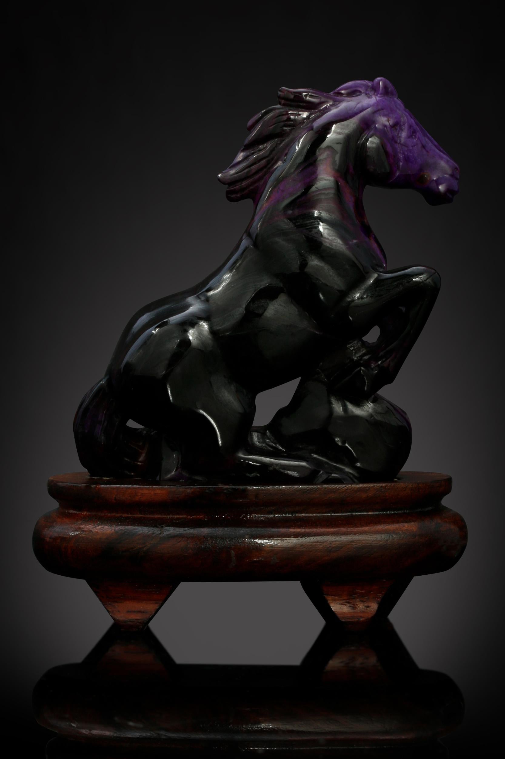The horse has been both a friend and a tool for man throughout millennia. From ancient Egypt to modern day, humans have recognized the natural beauty and usefulness of the equine specimen. This carving is a remarkable piece created with old gel
