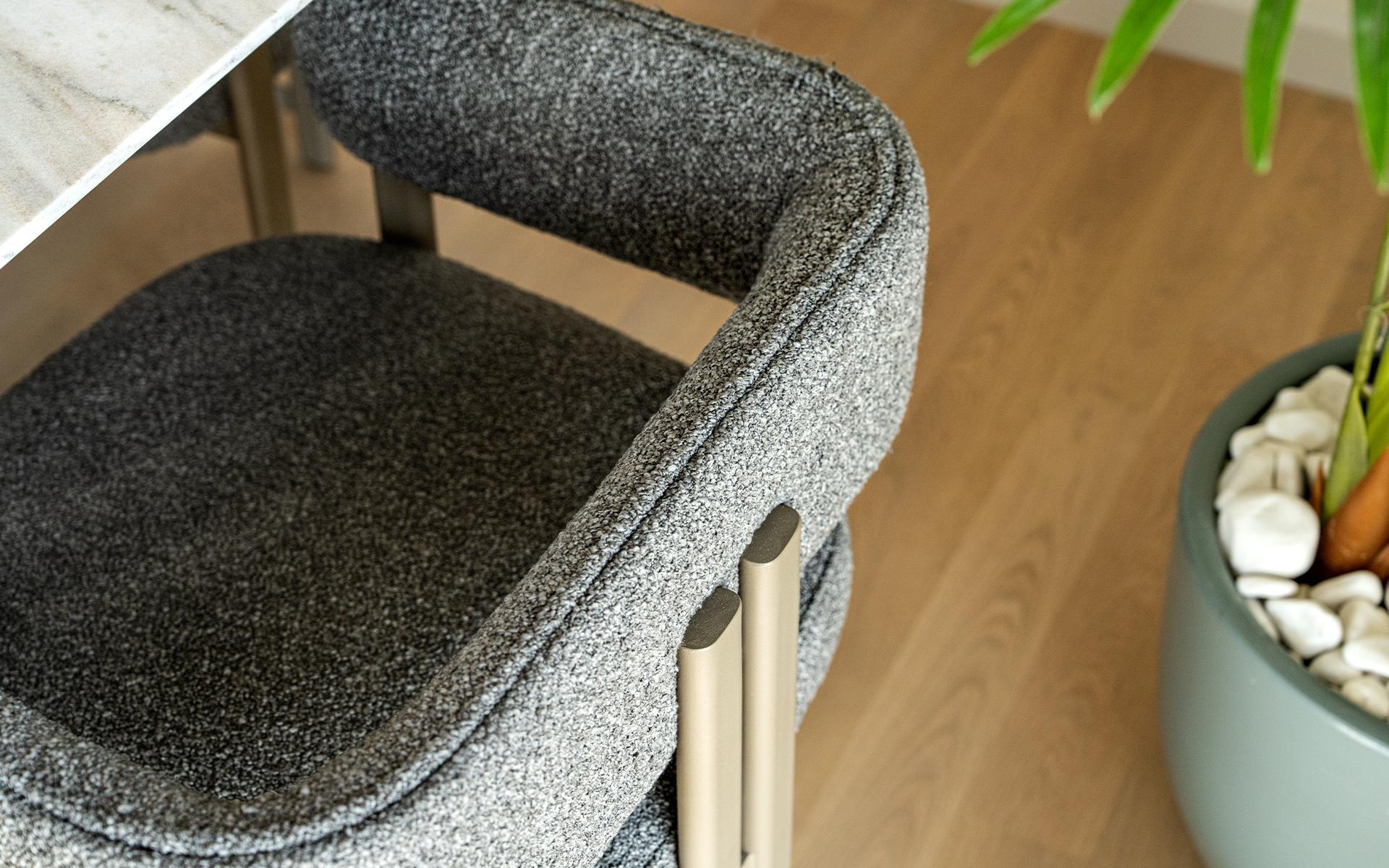 Sui Dining Chair With Static Painted Metal Leg For Sale 4