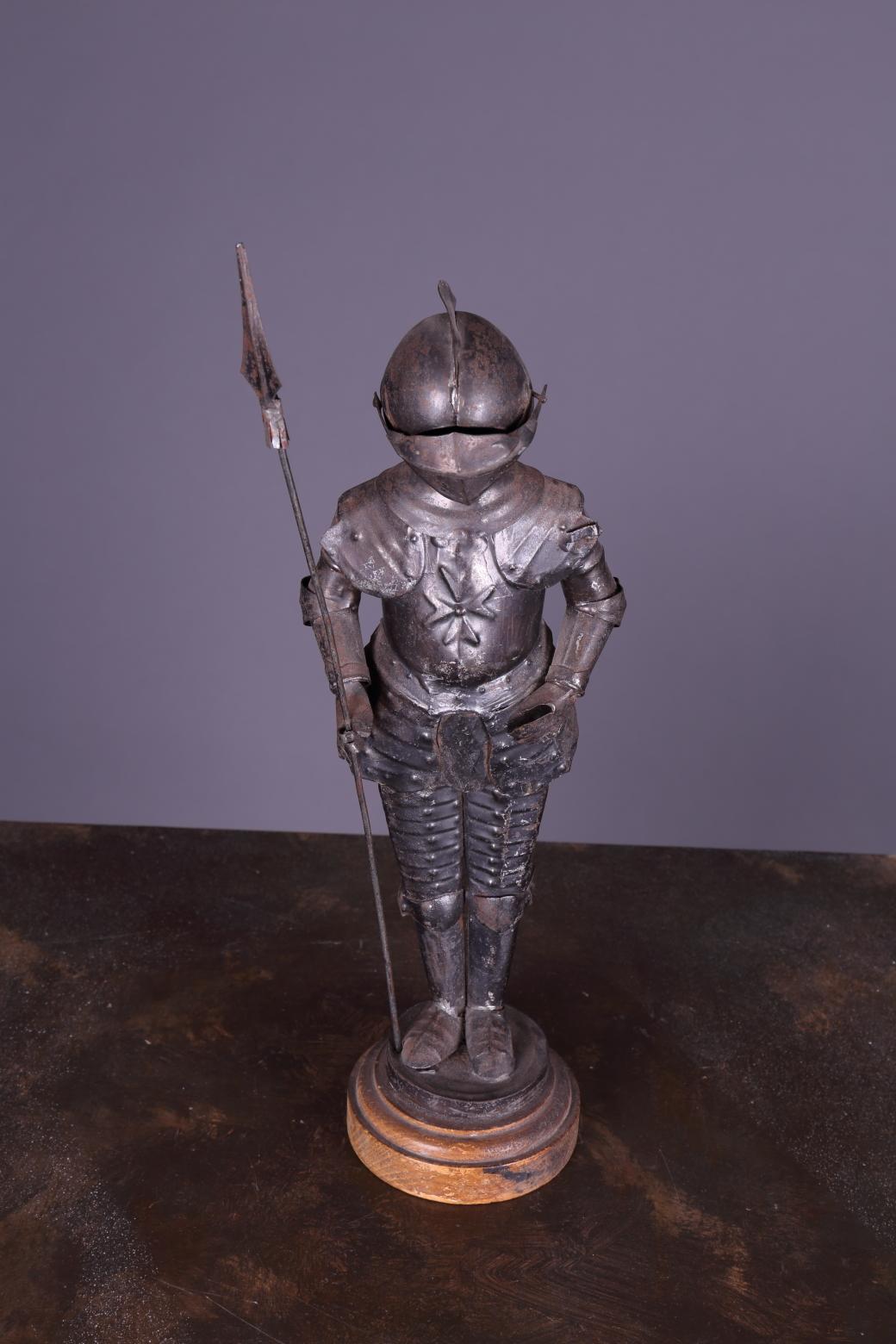 miniature suit of armour