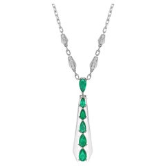 Suita Nahata 1.88ct. Colgante Esmeralda en 18KWG con Diamante Blanco.