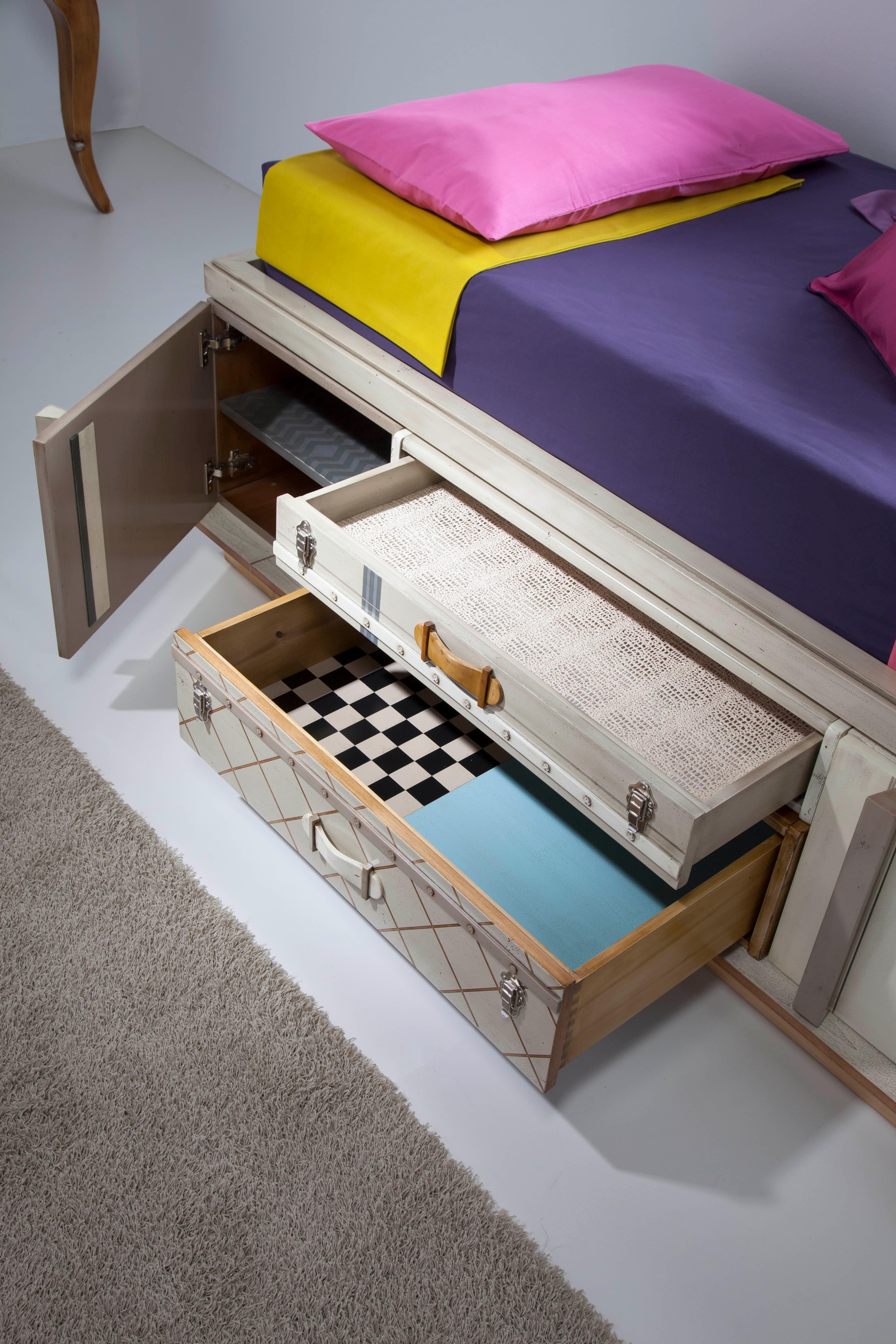 Wood Suitcase bed For Sale